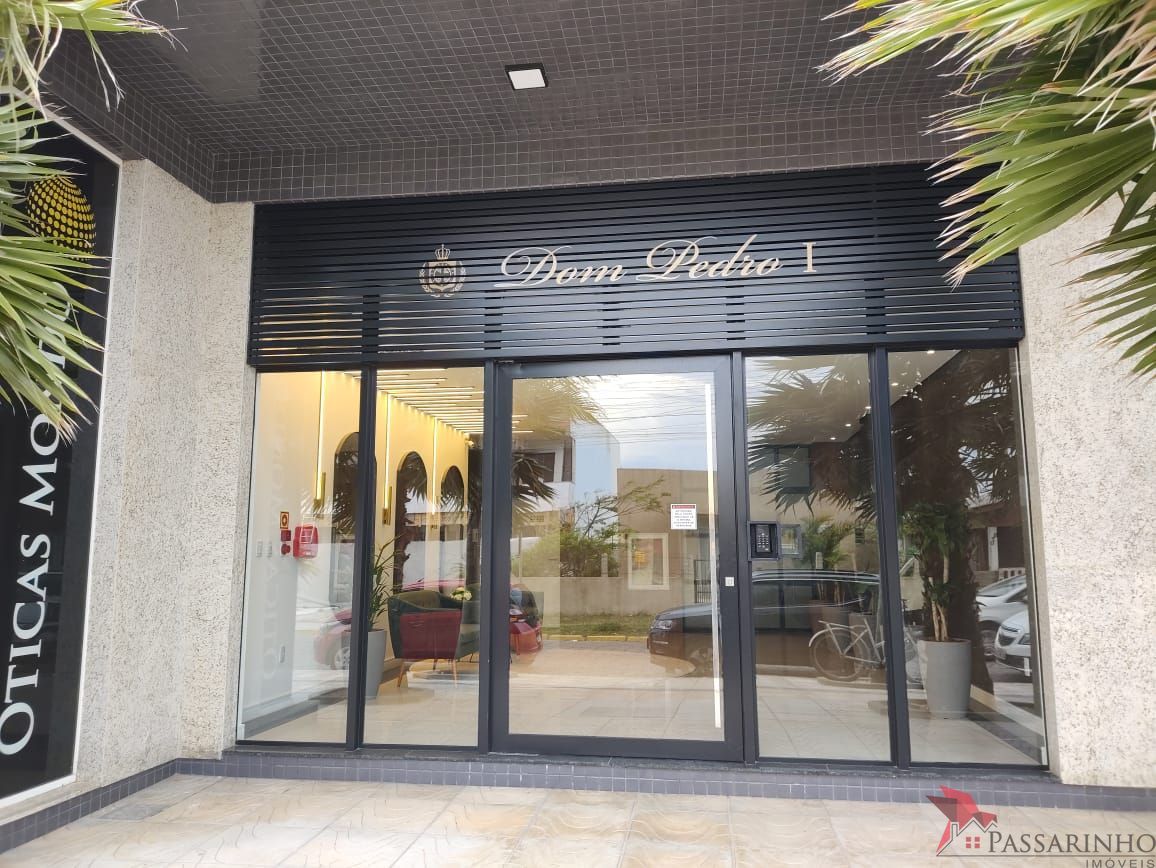 Apartamento à venda com 3 quartos, 95m² - Foto 2