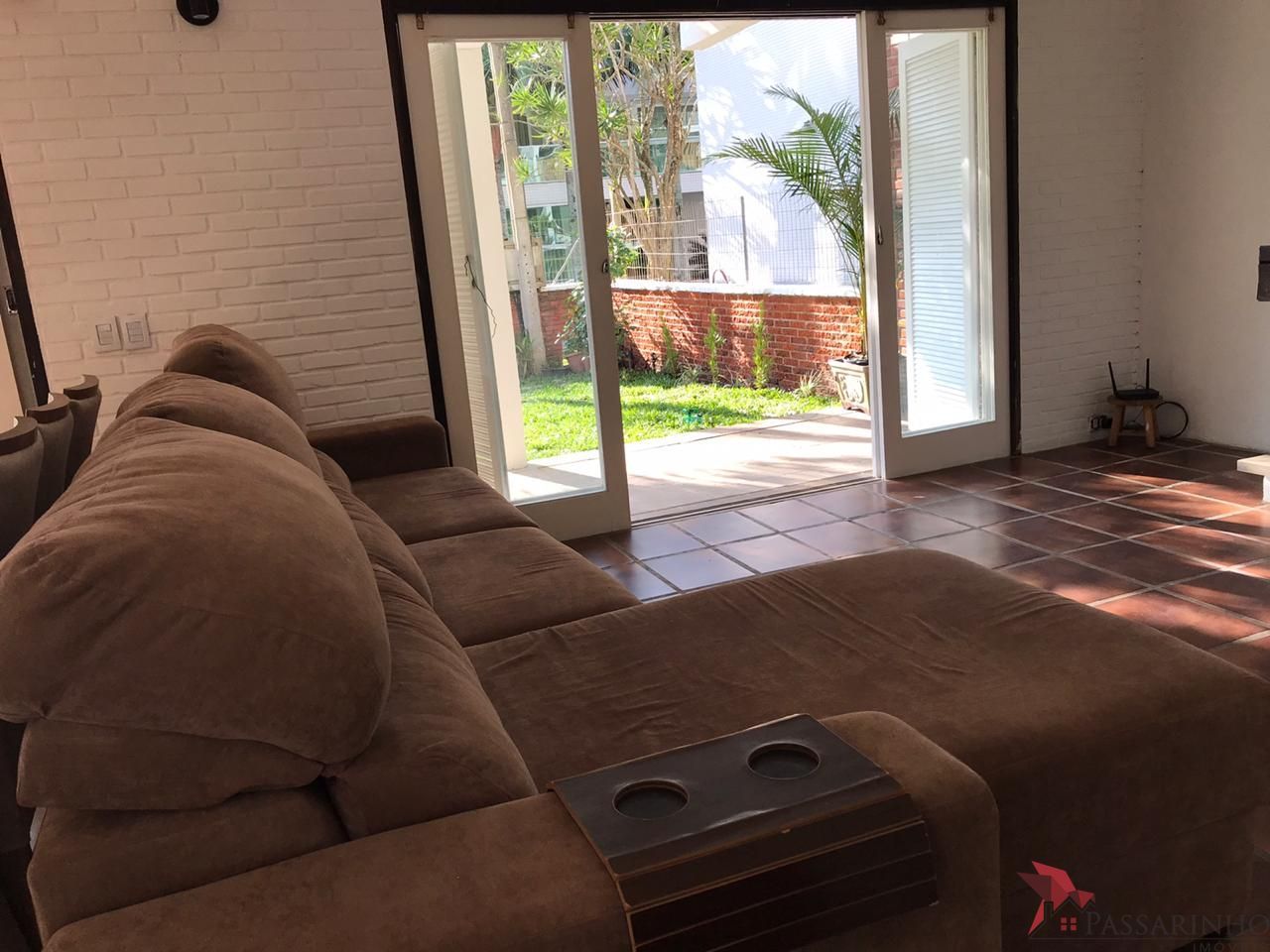 Casa à venda com 5 quartos, 140m² - Foto 7