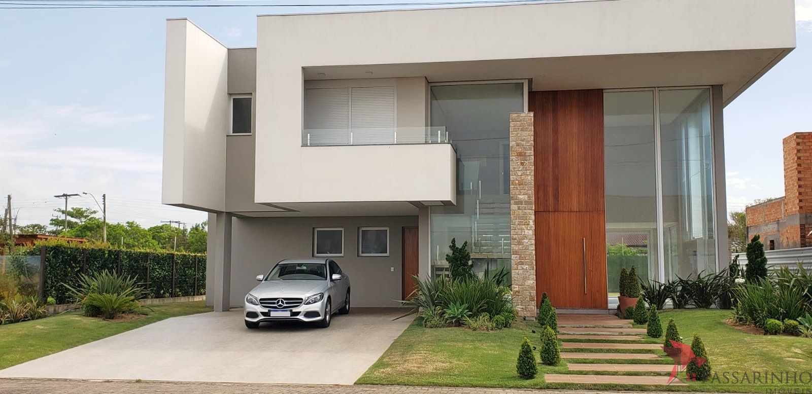 Casa de Condomínio à venda com 5 quartos, 275m² - Foto 1