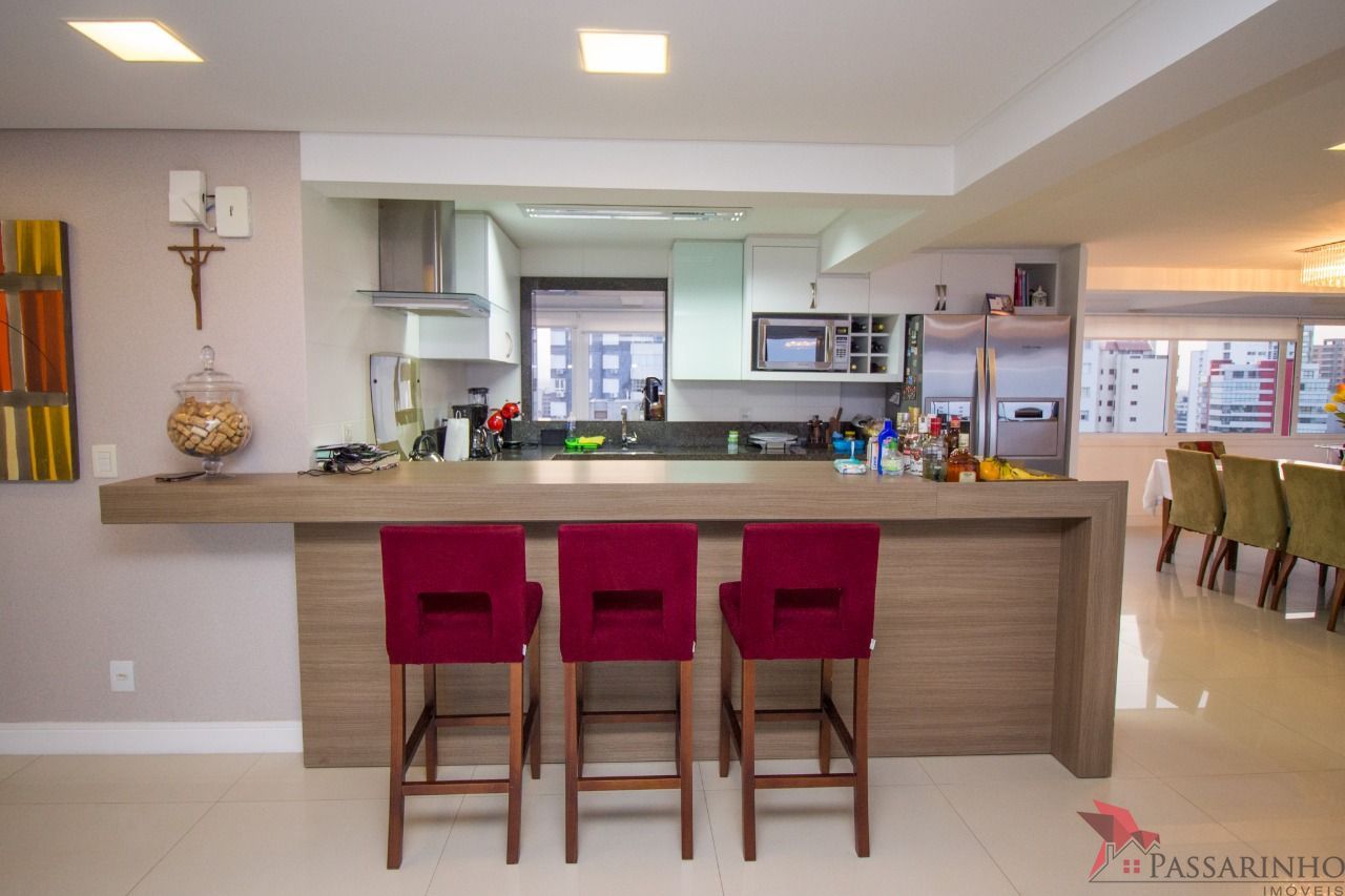 Cobertura à venda com 4 quartos, 197m² - Foto 9