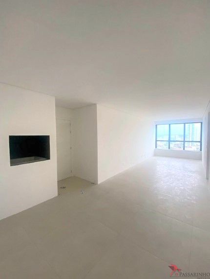 Apartamento à venda com 2 quartos, 84m² - Foto 5
