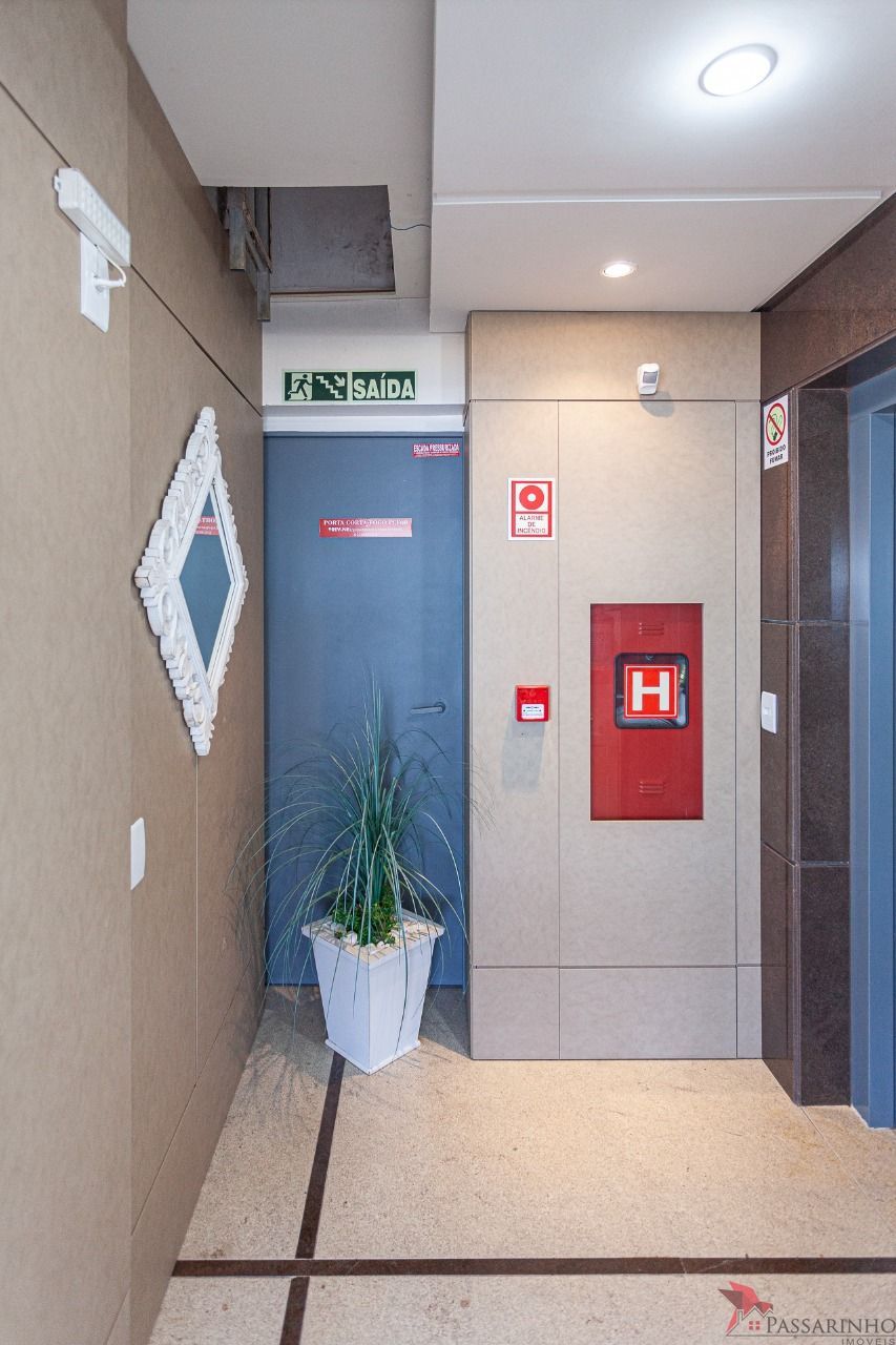 Cobertura, 3 quartos, 135 m² - Foto 2