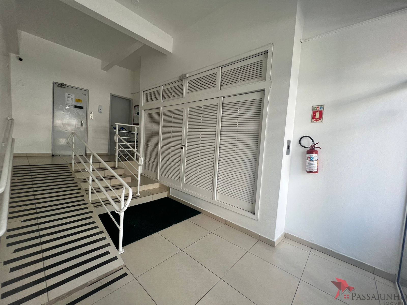 Apartamento à venda com 4 quartos, 129m² - Foto 2