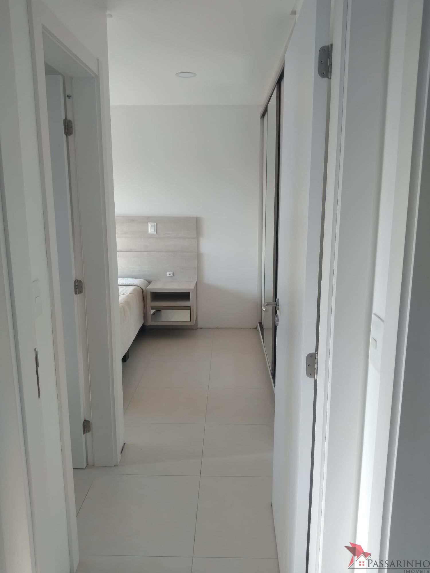 Apartamento à venda com 2 quartos, 64m² - Foto 9