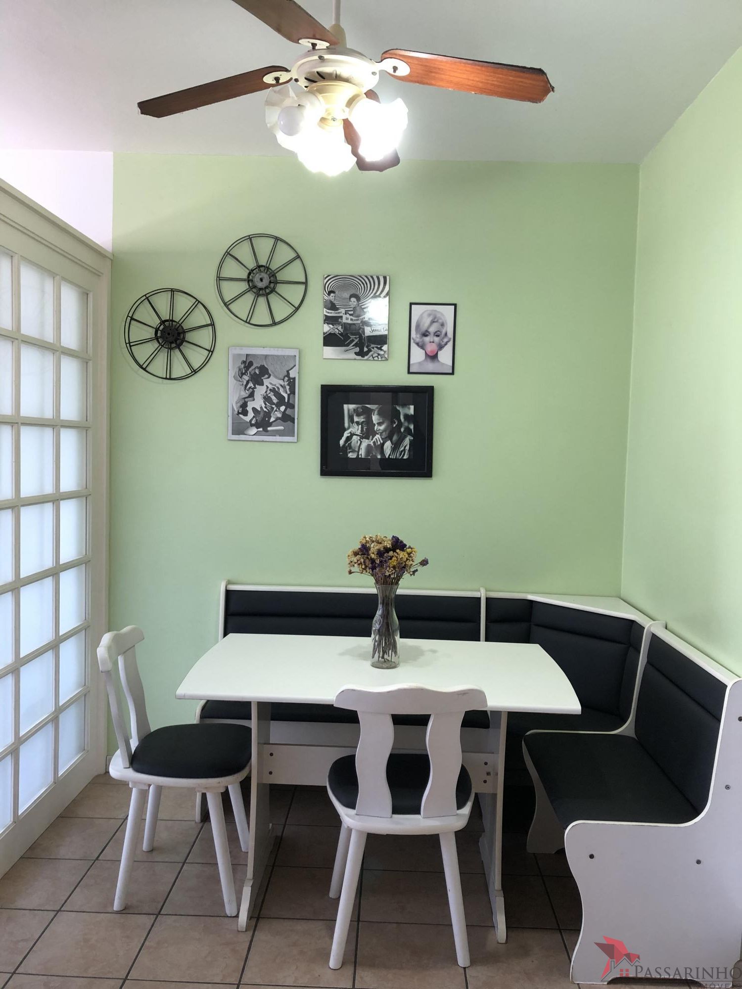 Apartamento à venda com 1 quarto, 60m² - Foto 2