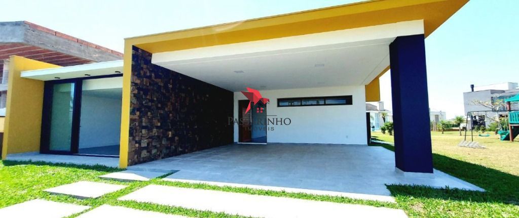 Casa em condomínio à venda  no Praia Itapeva - Torres, RS. Imóveis