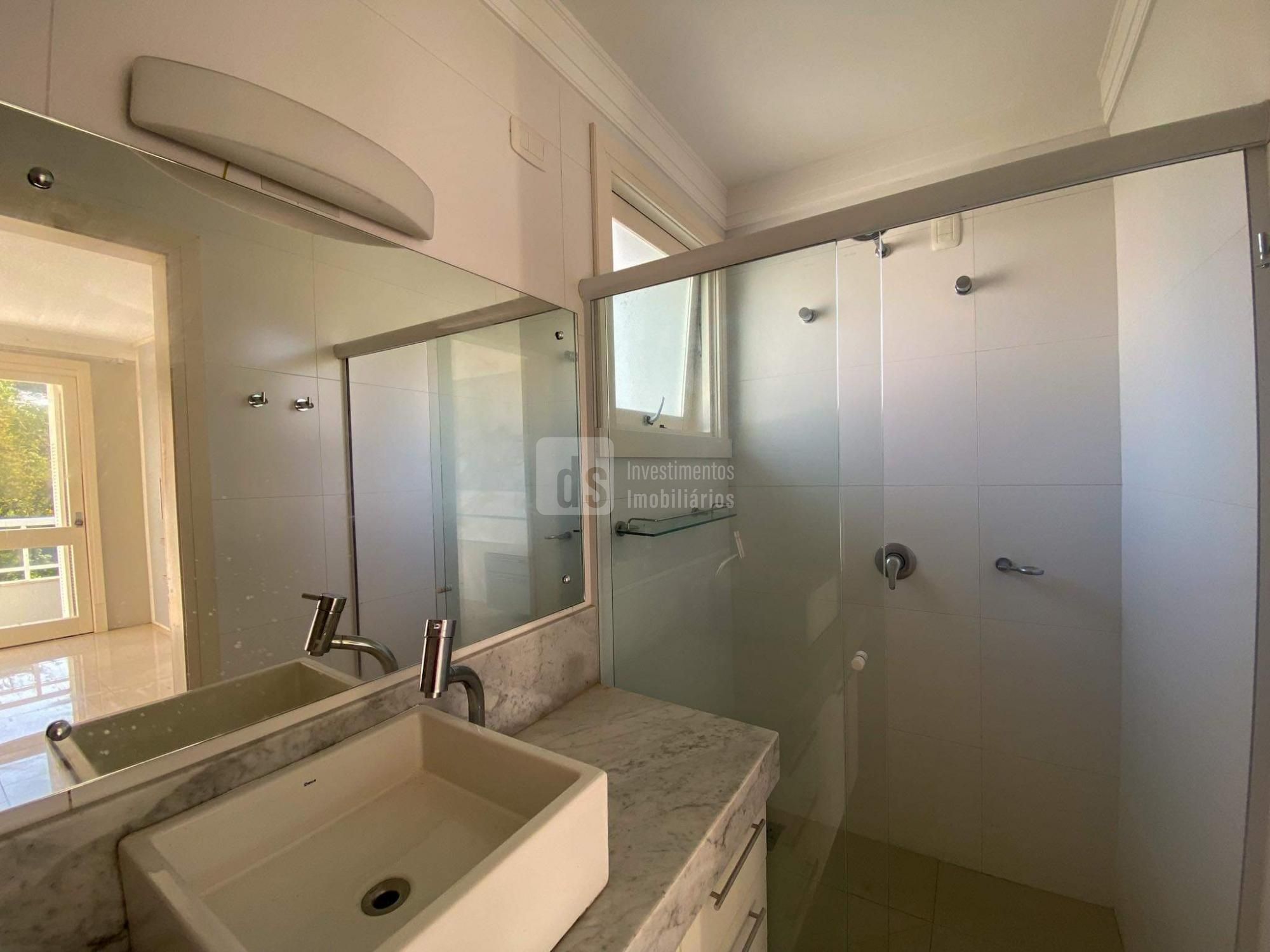 Casa à venda com 4 quartos, 350m² - Foto 18