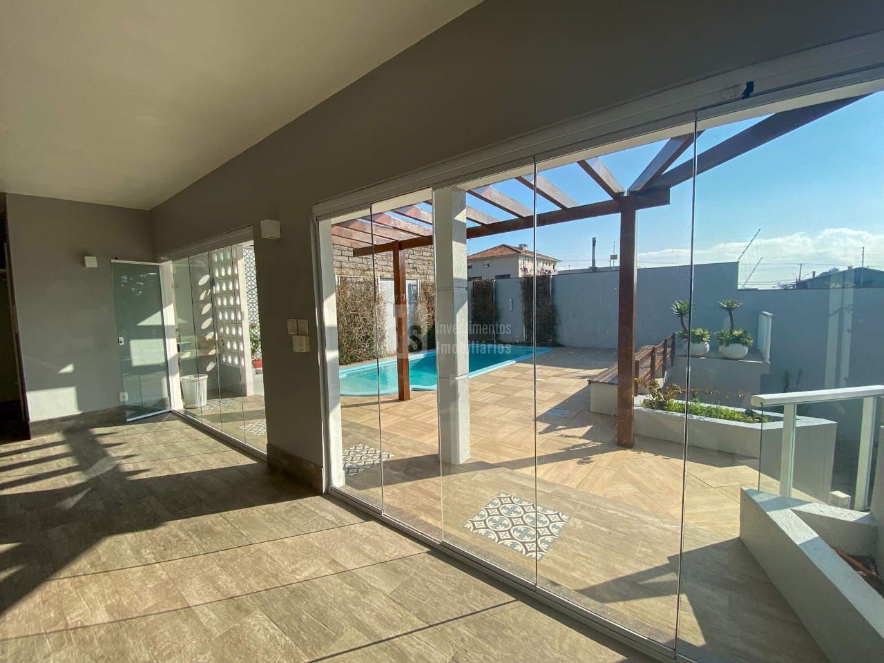 Casa à venda com 4 quartos, 350m² - Foto 23
