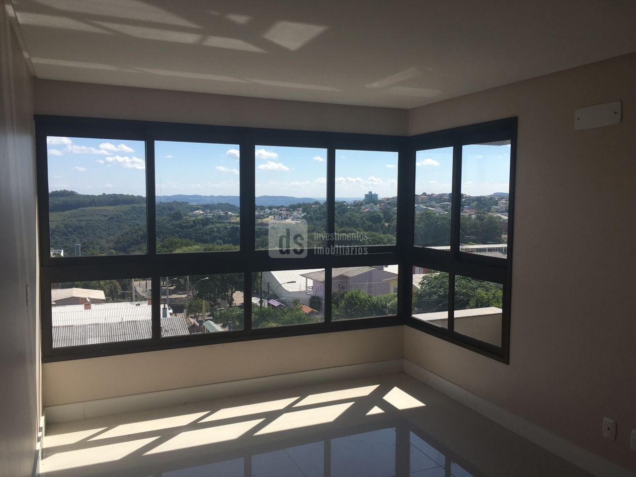 Apartamento à venda com 3 quartos, 92m² - Foto 3