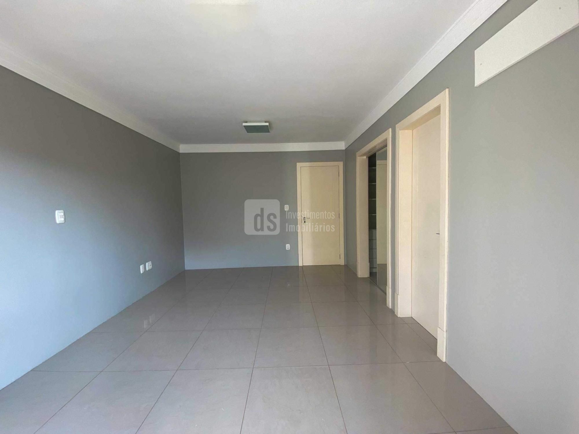 Casa à venda com 4 quartos, 350m² - Foto 22