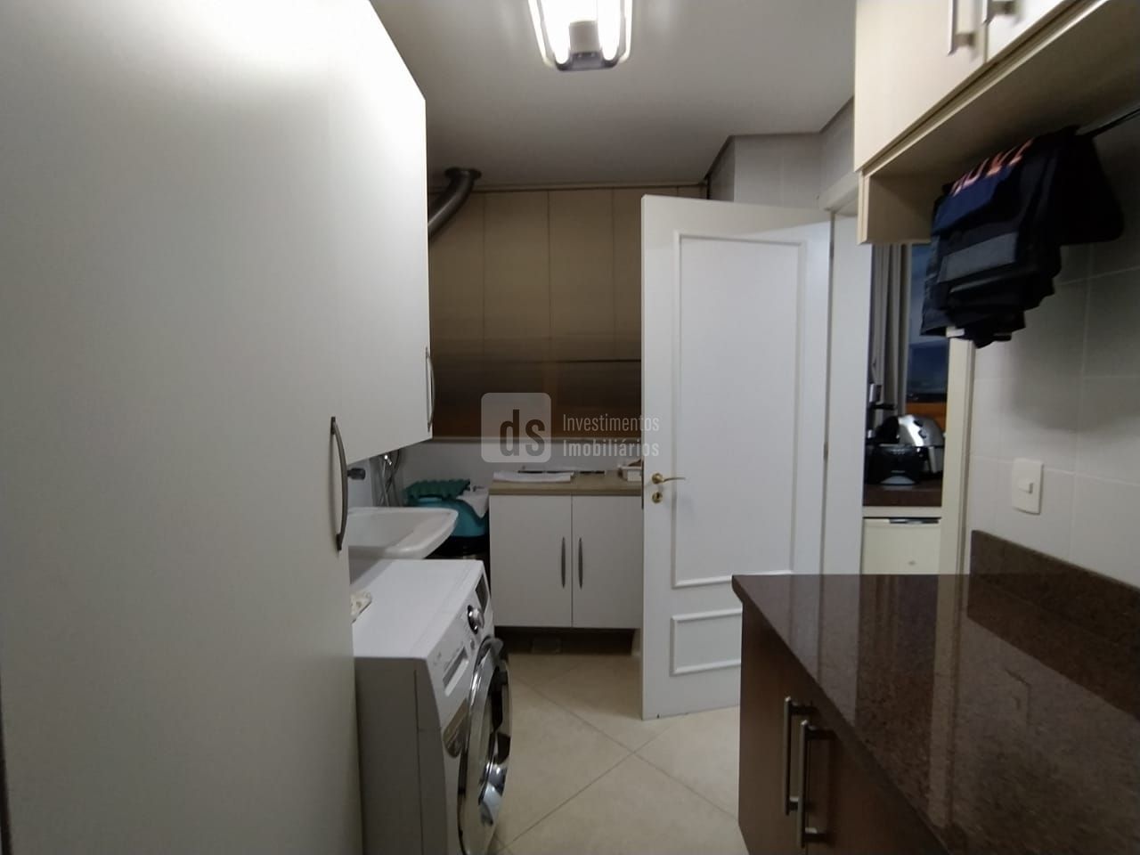 Apartamento à venda com 3 quartos, 168m² - Foto 12