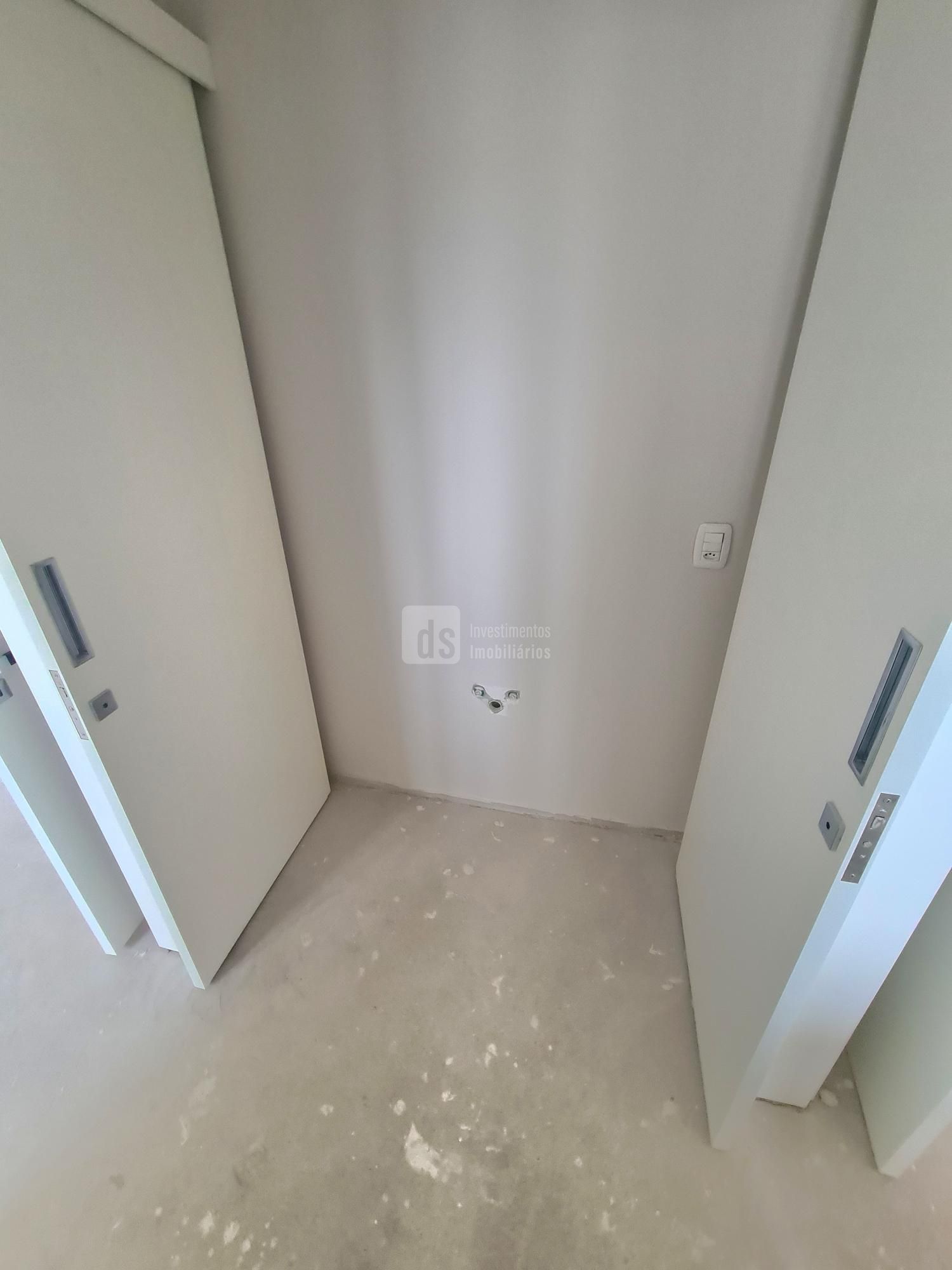 Apartamento à venda com 3 quartos, 237m² - Foto 13