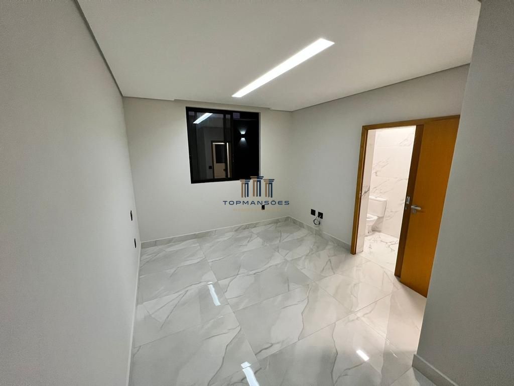 Casa de Condomínio à venda com 3 quartos, 217m² - Foto 12