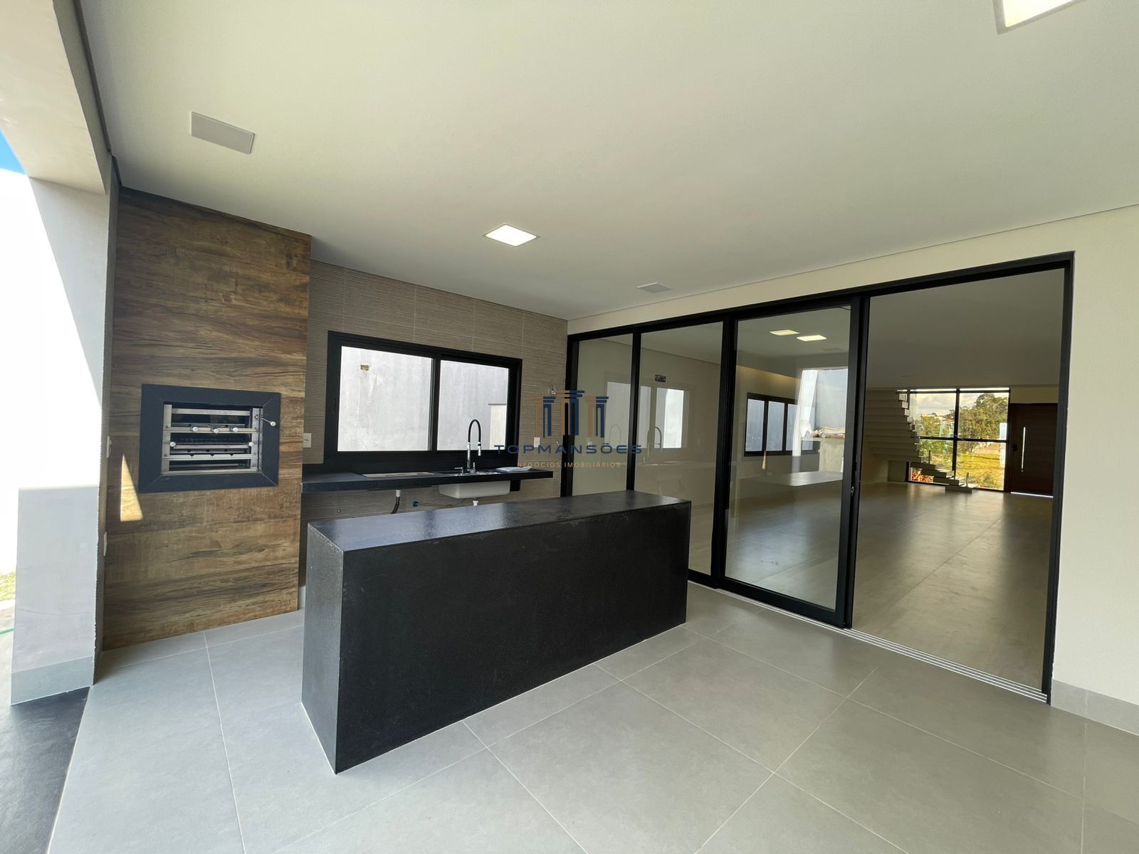 Casa Nova Alto Padrão em Condominio na Pampulha com 4 suites, Gourmet ePiscina