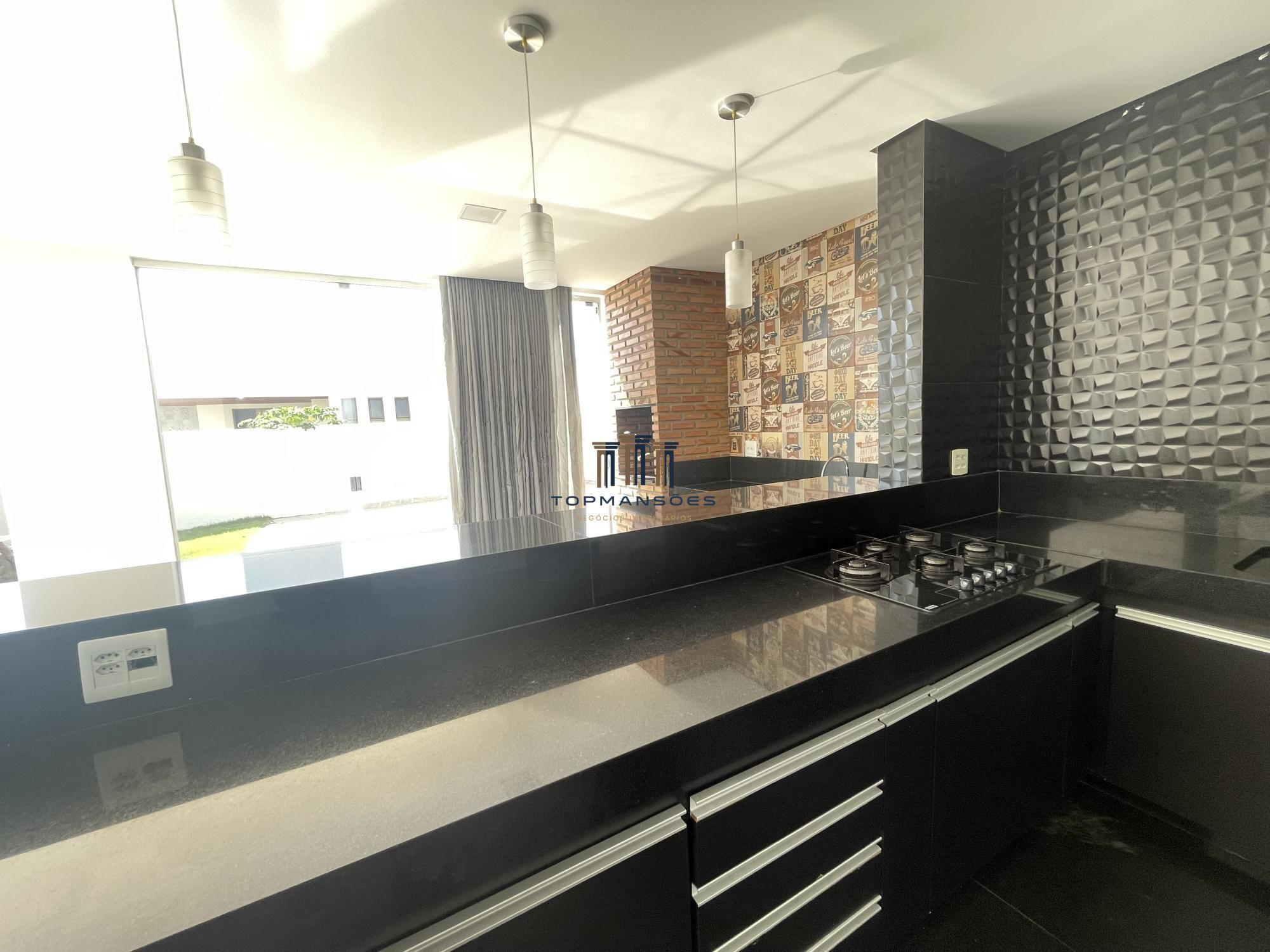 Linda casa com 3 suítes em condomínio- vespasiano.
