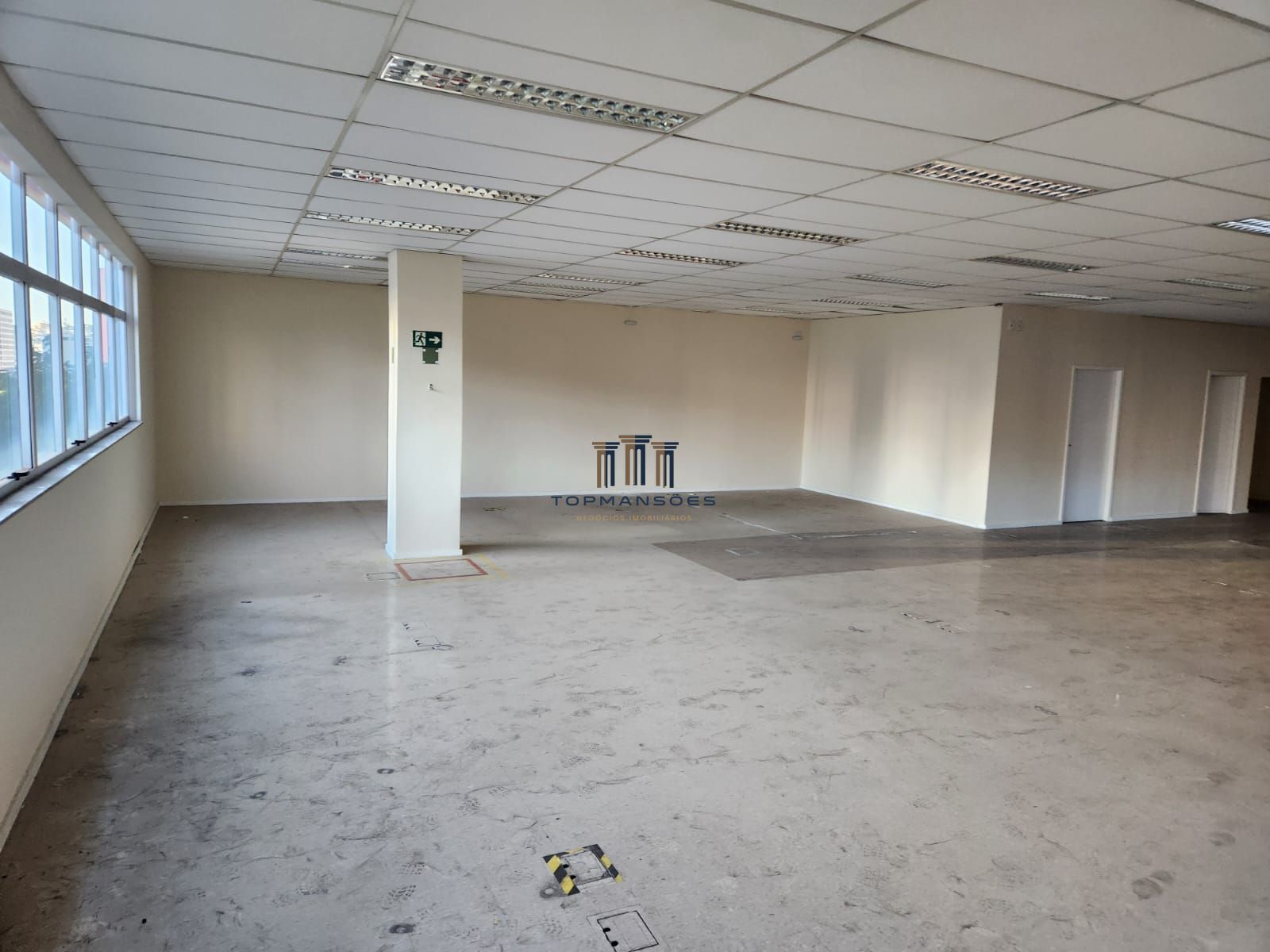 Prédio Inteiro para alugar com 8 quartos, 3550m² - Foto 7