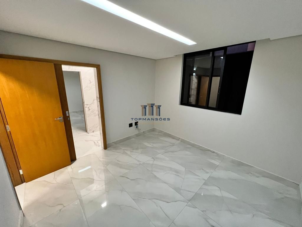 Casa de Condomínio à venda com 3 quartos, 217m² - Foto 13