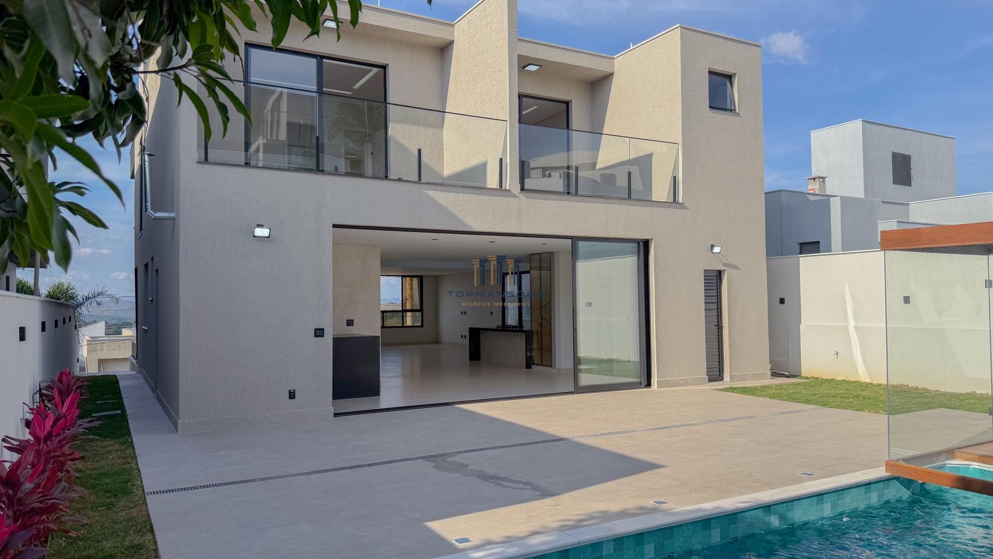 Casa alto padrão nova 4 suítes, em condominio com Lazer completo em Vespasiano