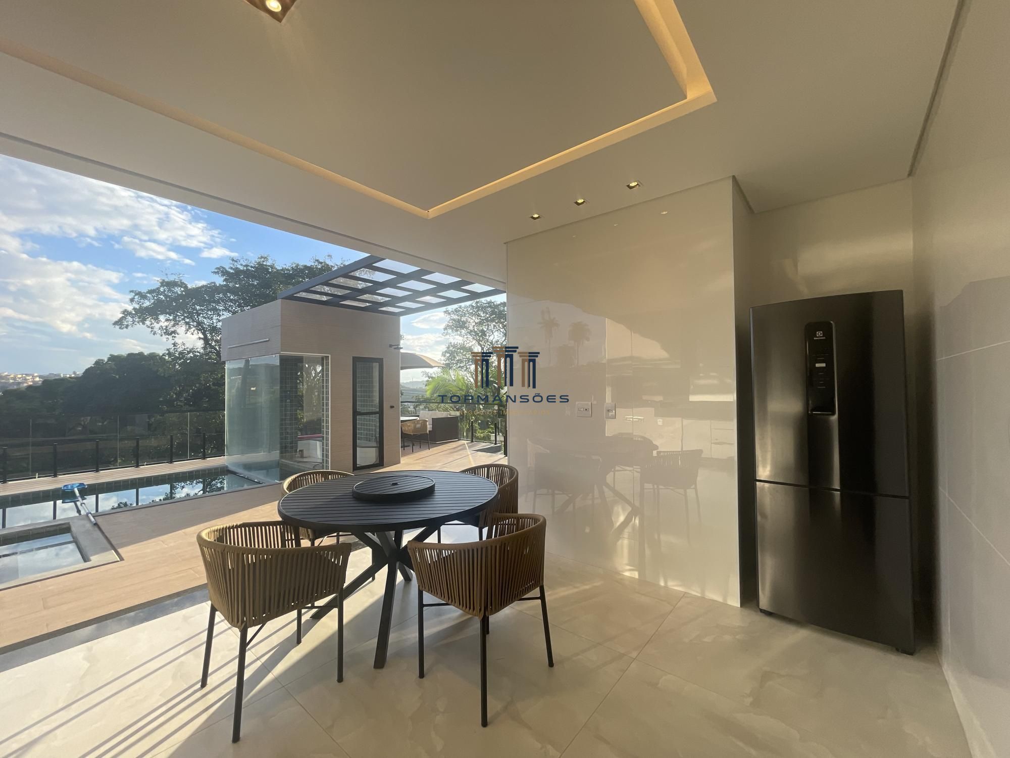 Casa nova mobiliada em alphaville vespasiano, piscina, spa e