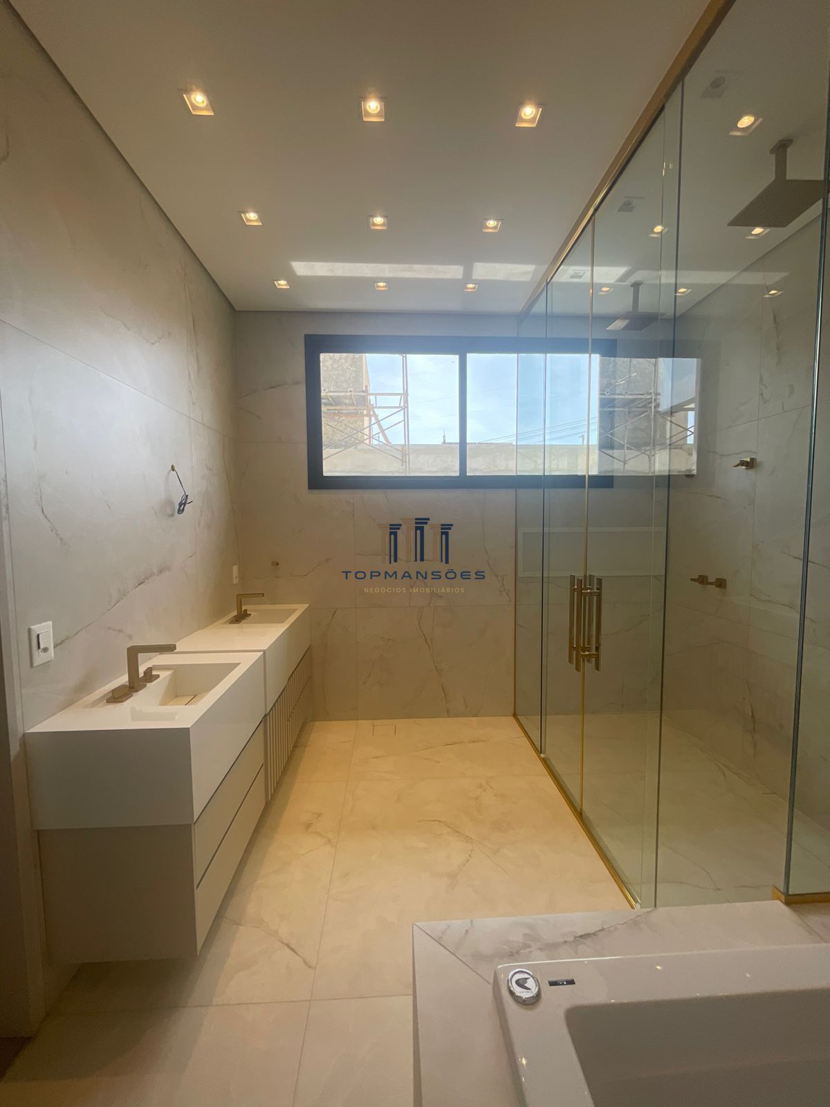 Casa de Alto Padrão 4 quartos com piscina e gourmet 583m3/ Alphaville Vespasiano