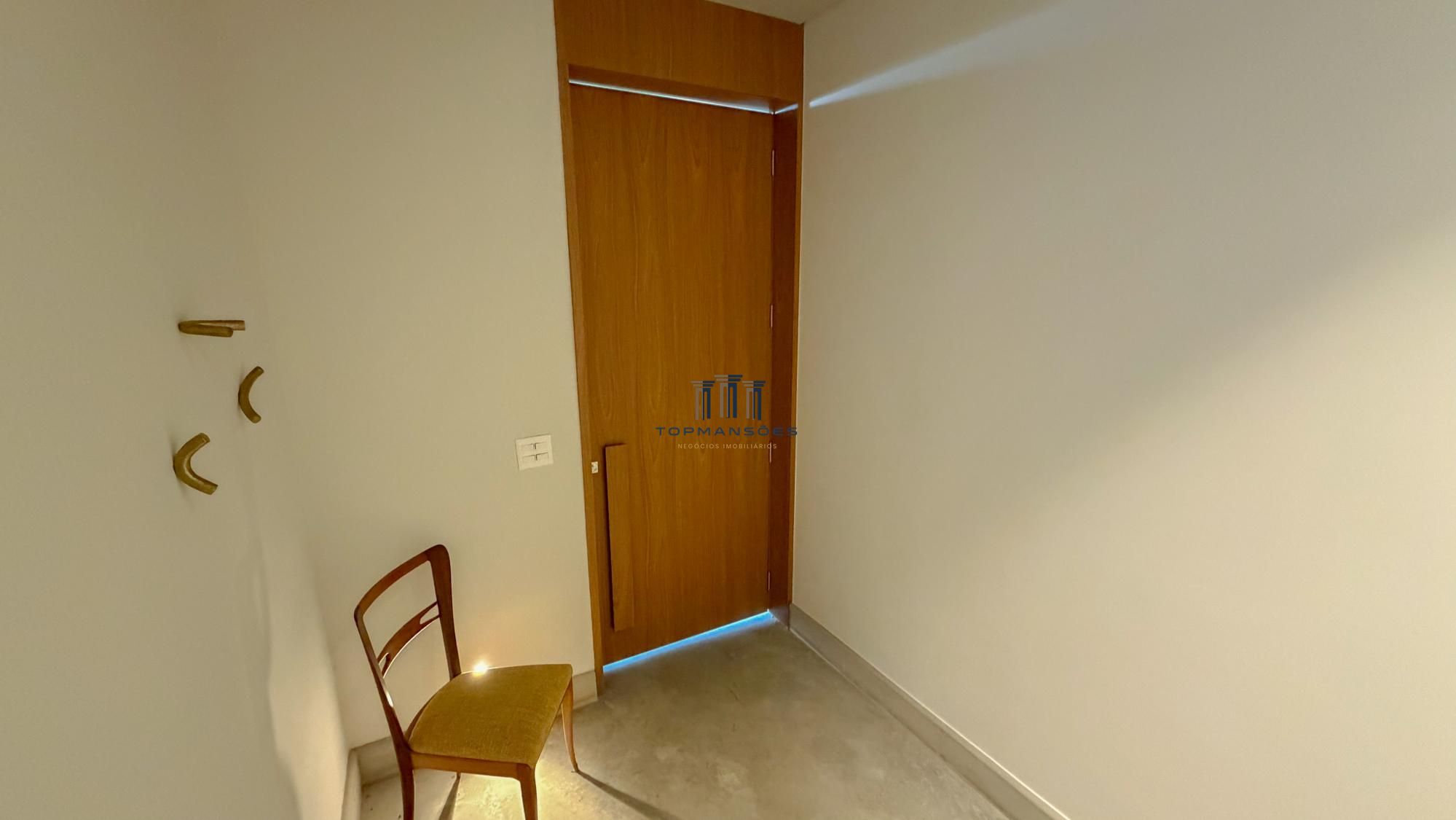 Casa alto padrão nova mobiliada,4 suites piscina,vista defin