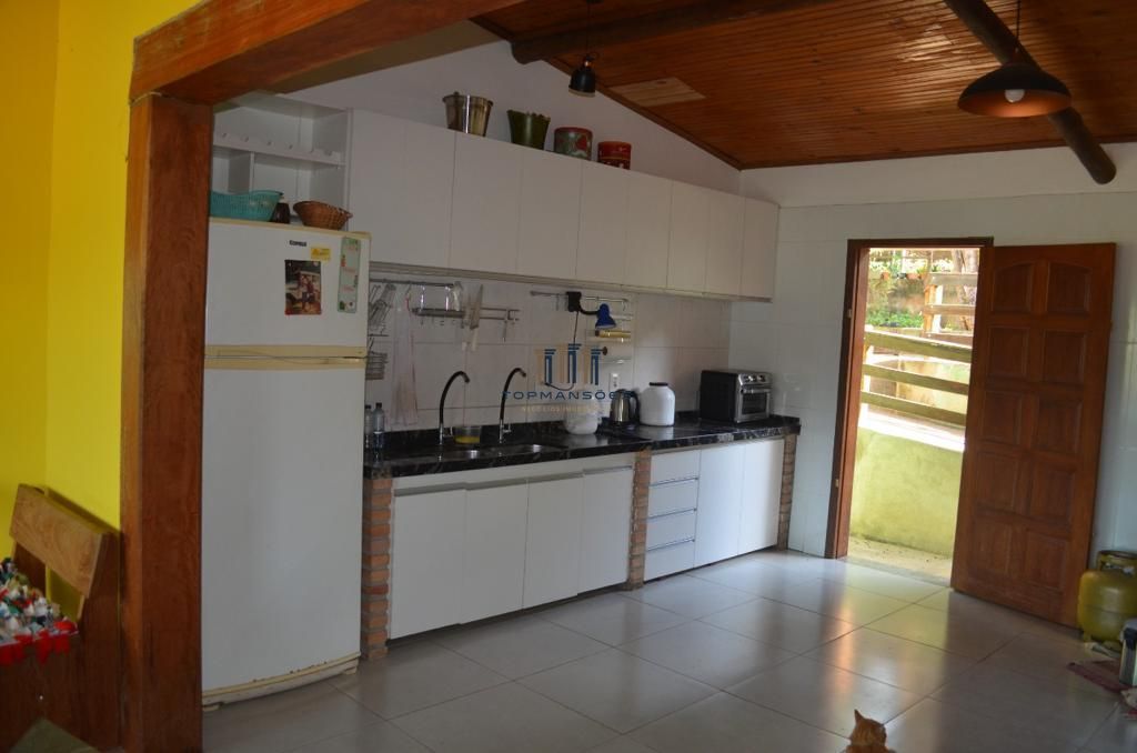 Casa à venda com 2 quartos, 120m² - Foto 16