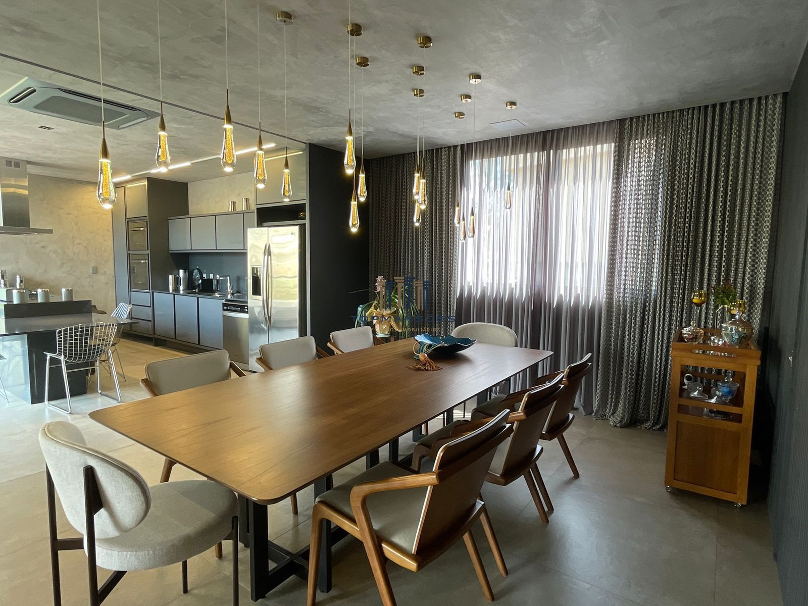 Casa moderna 4 quartos com piscina condomínio Alphaville - Vespasiano/MG
