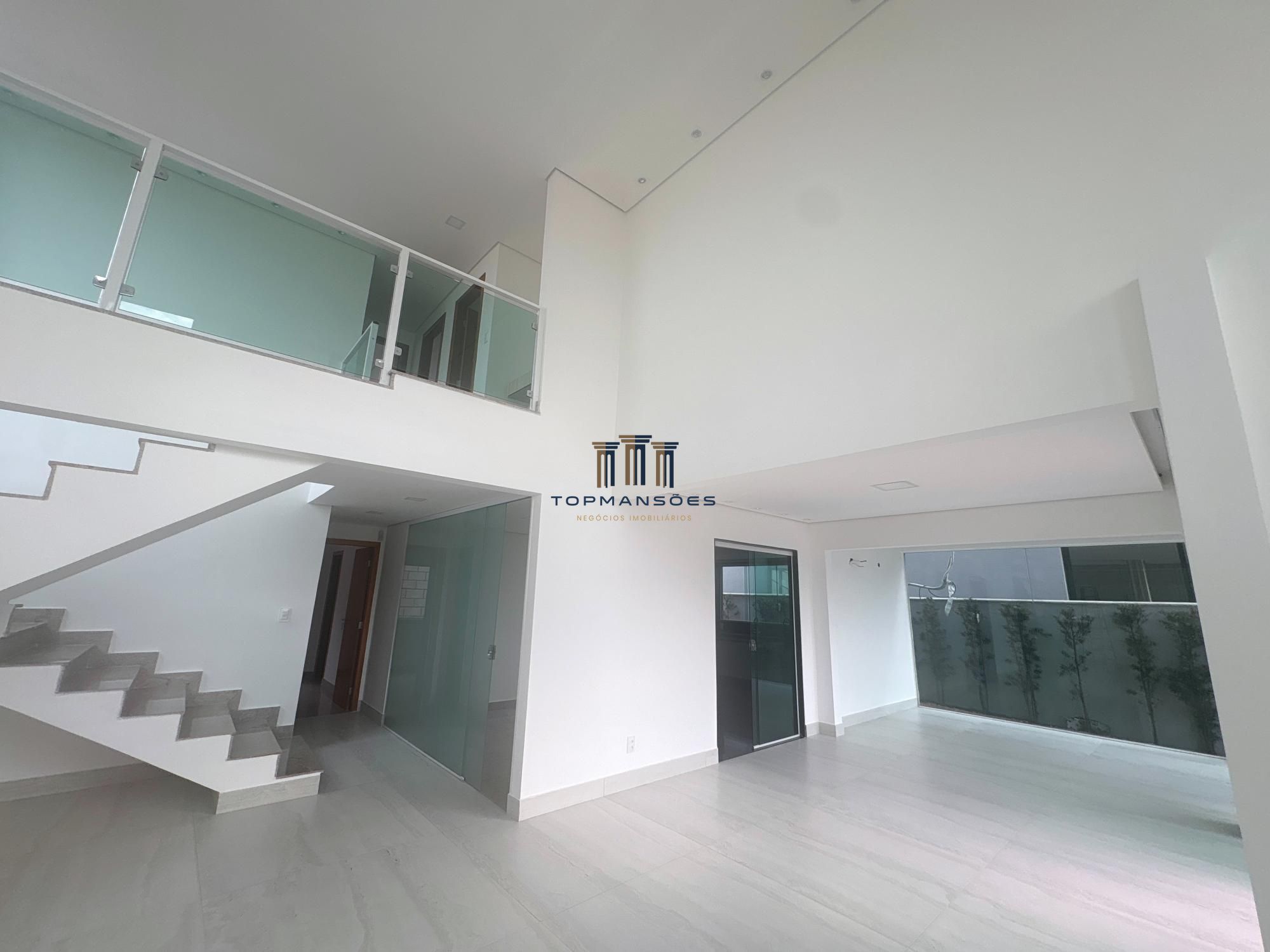 Casa com 4 suítes vista definitiva em Condominio fechado em Vespasiano