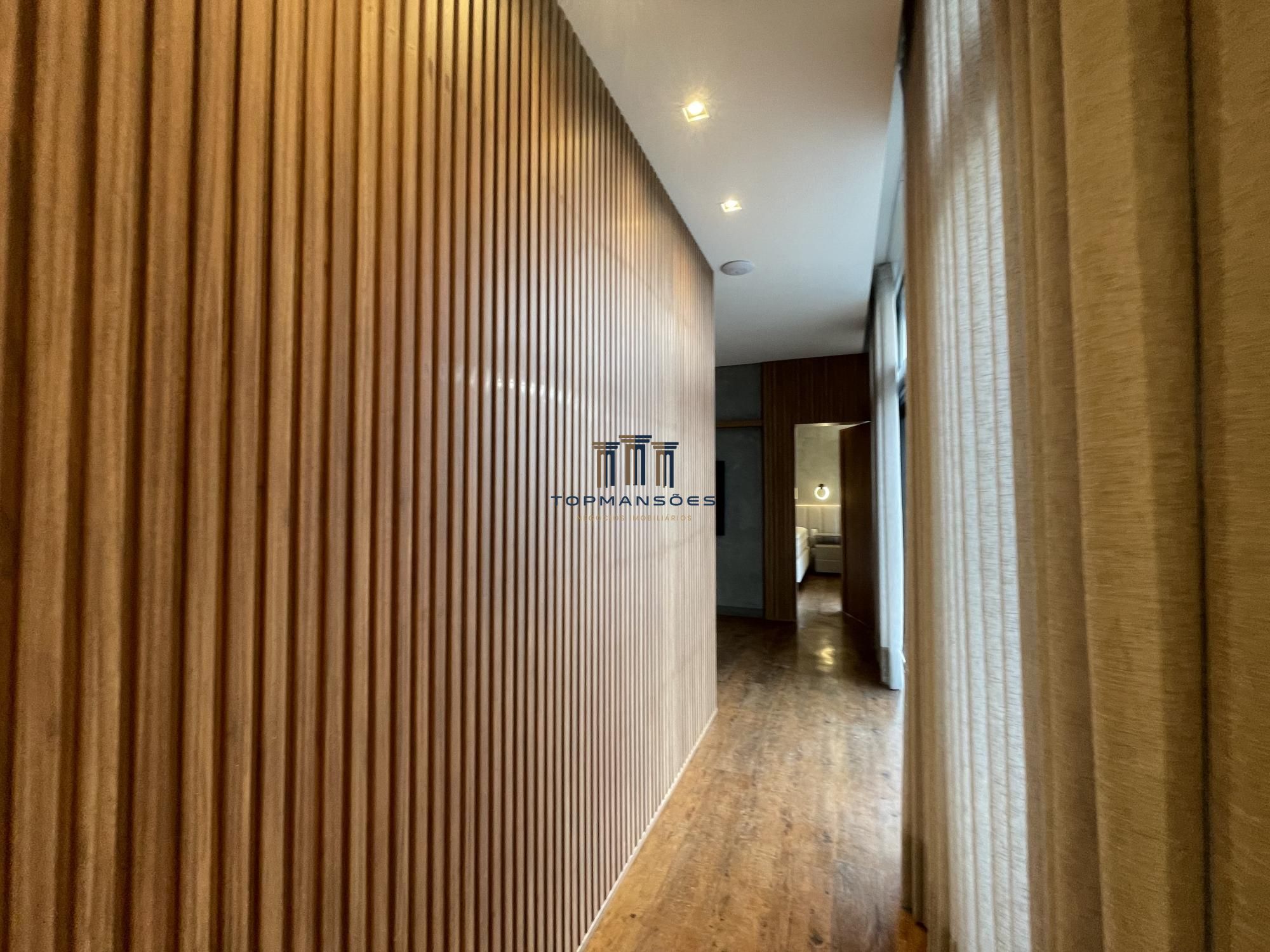 Casa moderna mobiliada com 4 quartos, spa e piscina em alpha