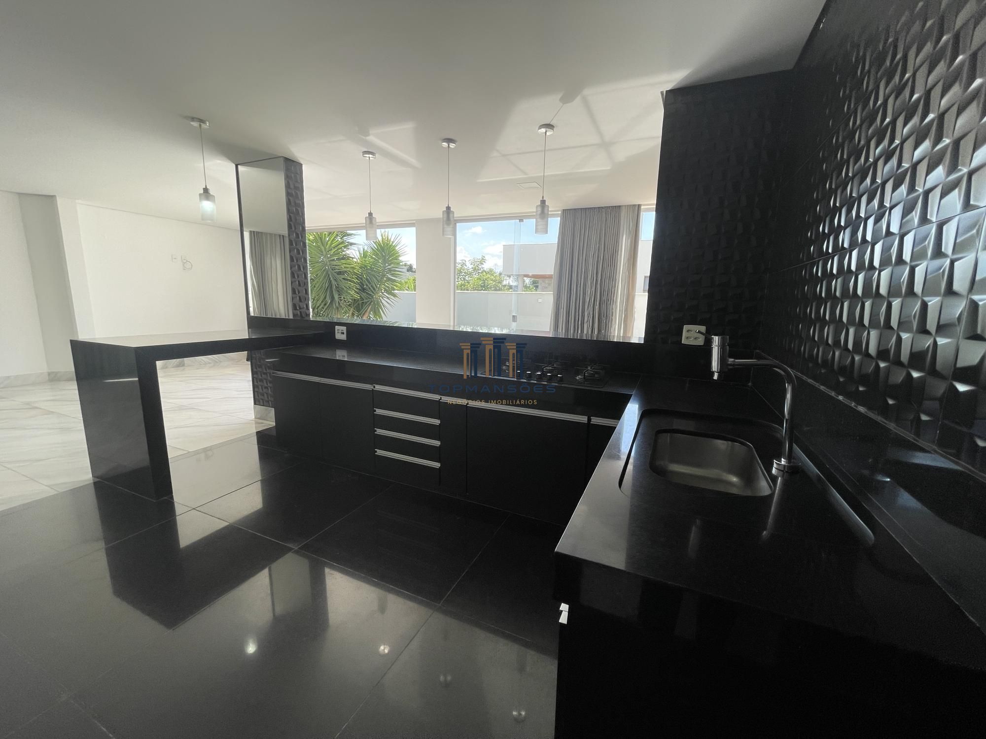 Linda casa com 3 suítes em condomínio- vespasiano.