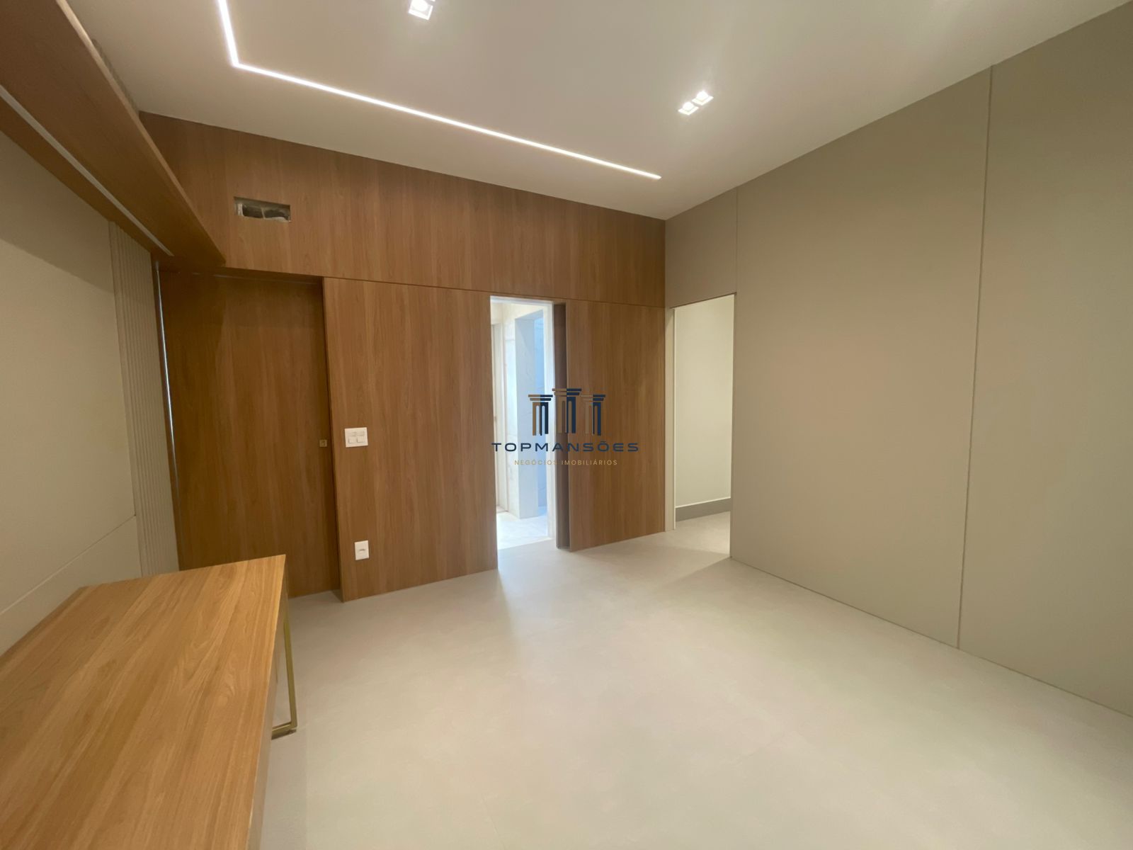 Casa de Alto Padrão 4 quartos com piscina e gourmet 583m3/ Alphaville Vespasiano