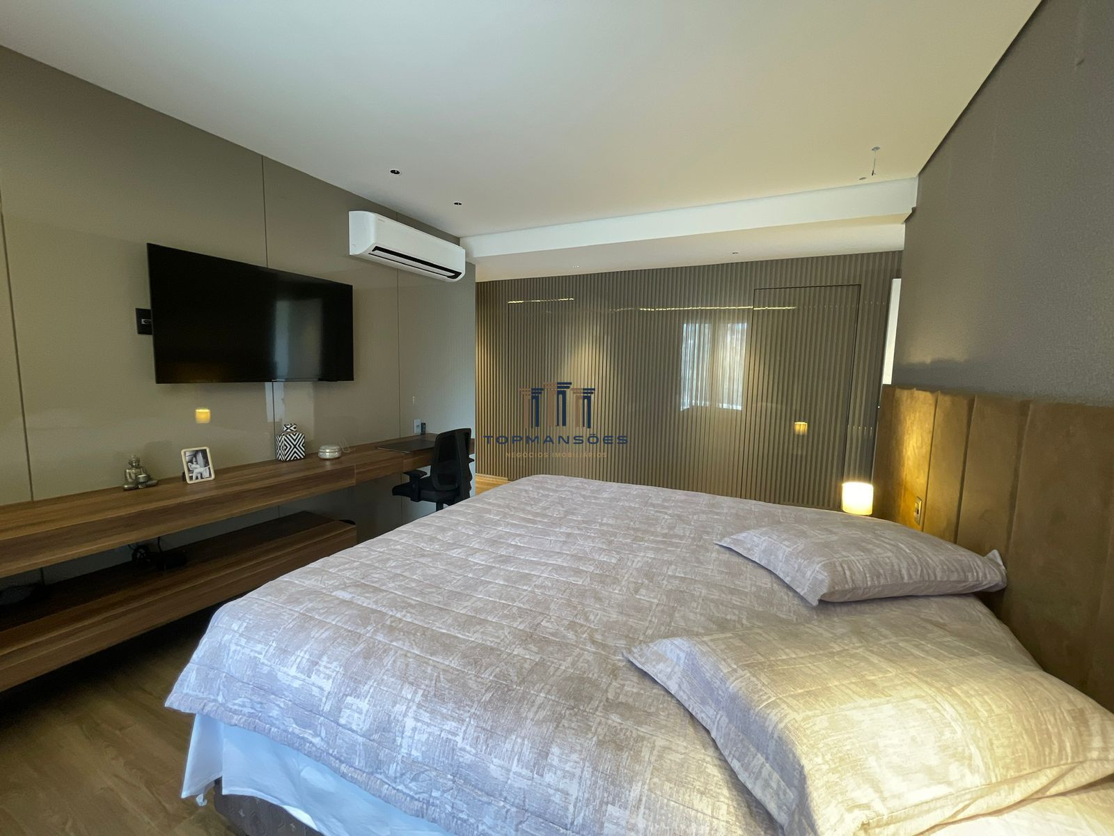 Casa moderna 4 quartos com piscina condomínio Alphaville - Vespasiano/MG