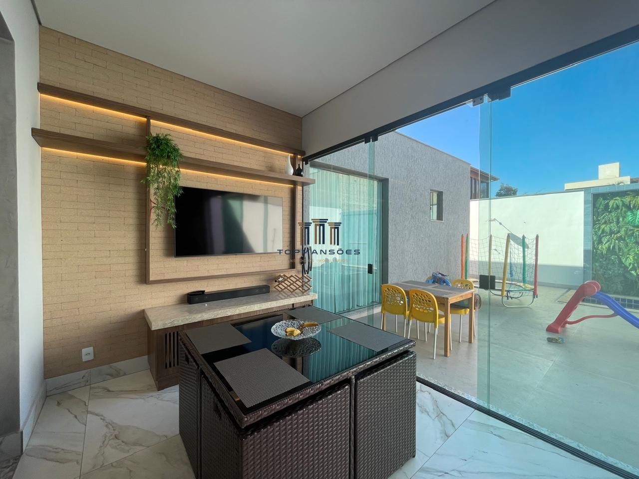 Casa de Condomínio para alugar com 3 quartos, 200m² - Foto 7