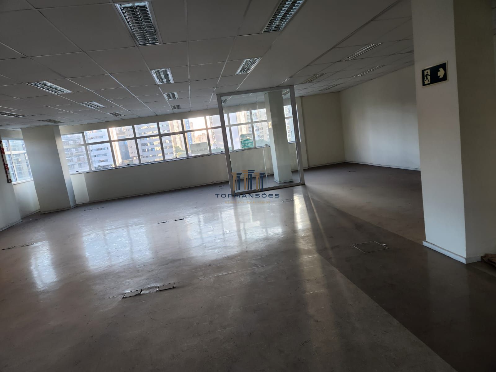 Prédio Inteiro para alugar com 8 quartos, 3550m² - Foto 12