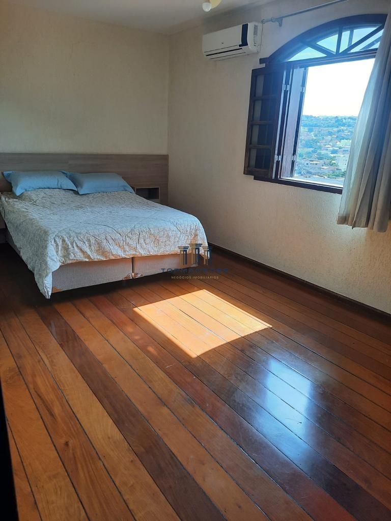 Casa à venda com 3 quartos, 295m² - Foto 28