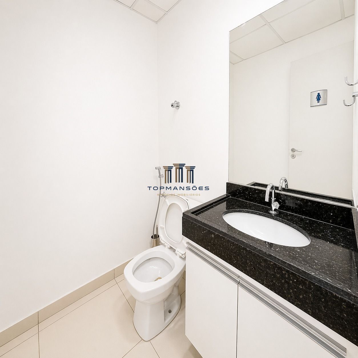 Sala Comercial com 182m² para locação no Bairro de Lourdes