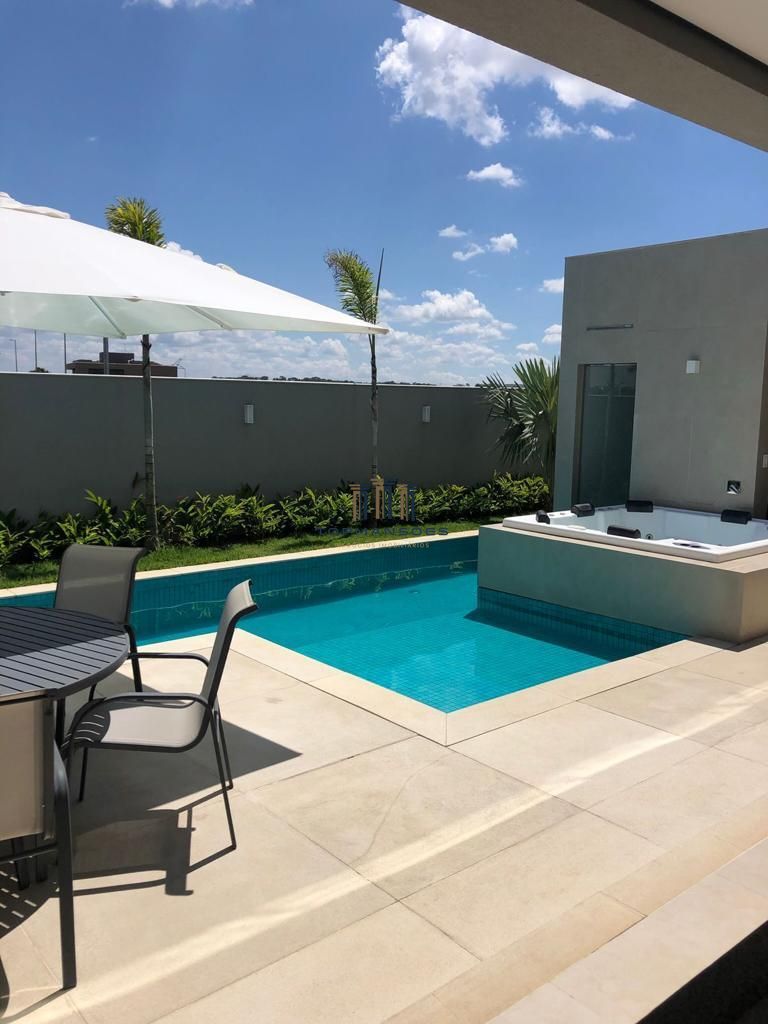 Casa de Condomínio à venda com 4 quartos, 400m² - Foto 11