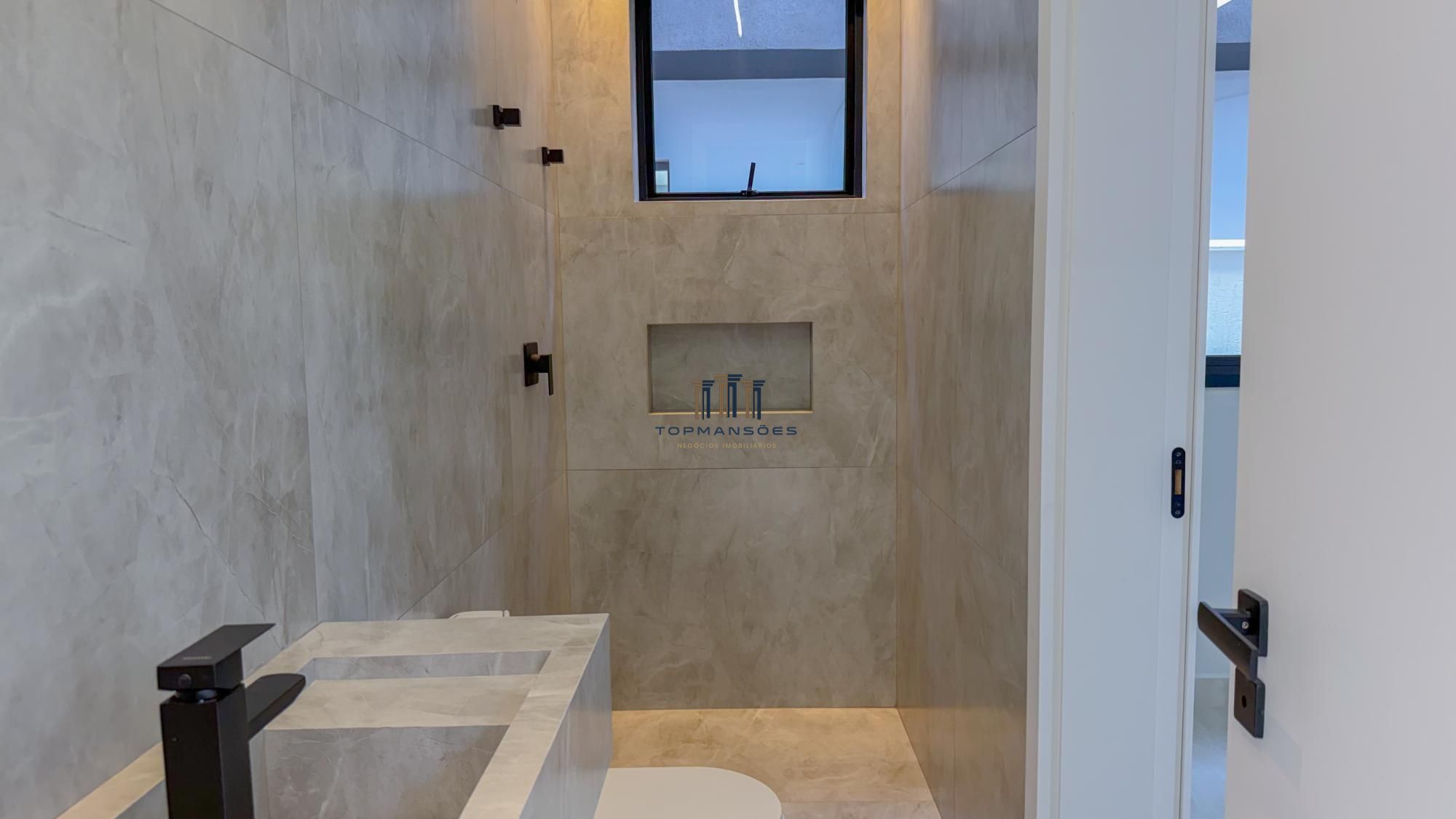Casa alto padrão nova 4 suítes, em condominio com lazer comp
