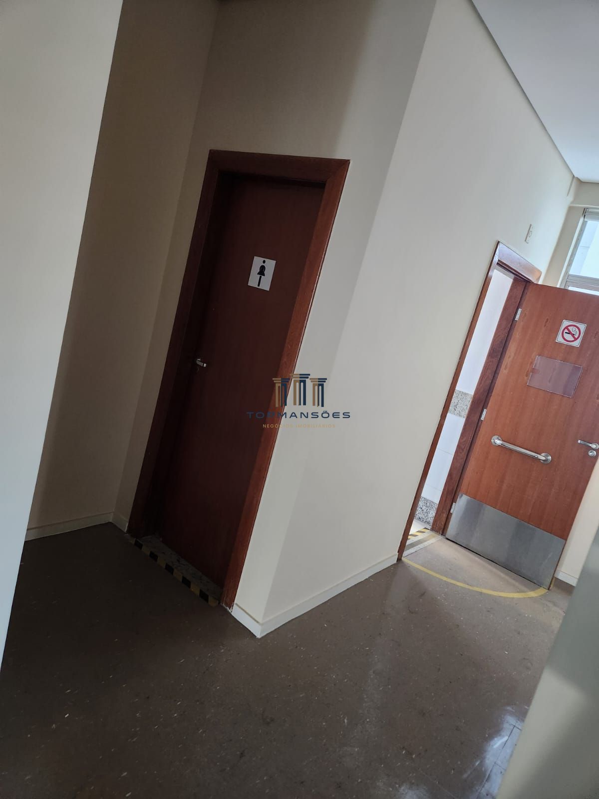 Prédio Inteiro para alugar com 8 quartos, 3550m² - Foto 24