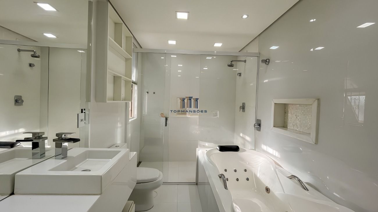 Casa em condomínio fechado com 3 quartos à venda, 130m² por 