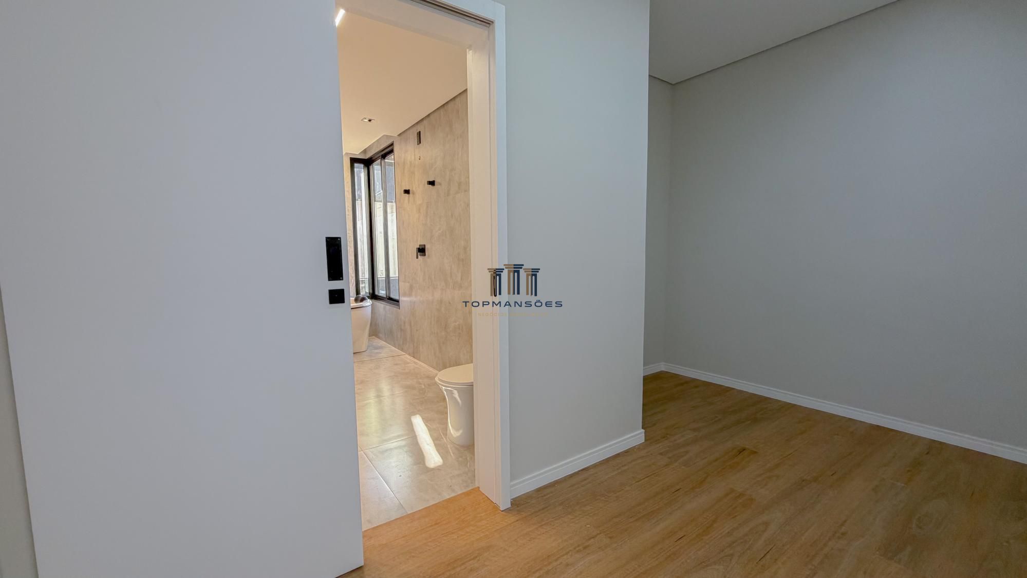 Casa alto padrão nova 4 suítes, em condominio com Lazer completo em Vespasiano