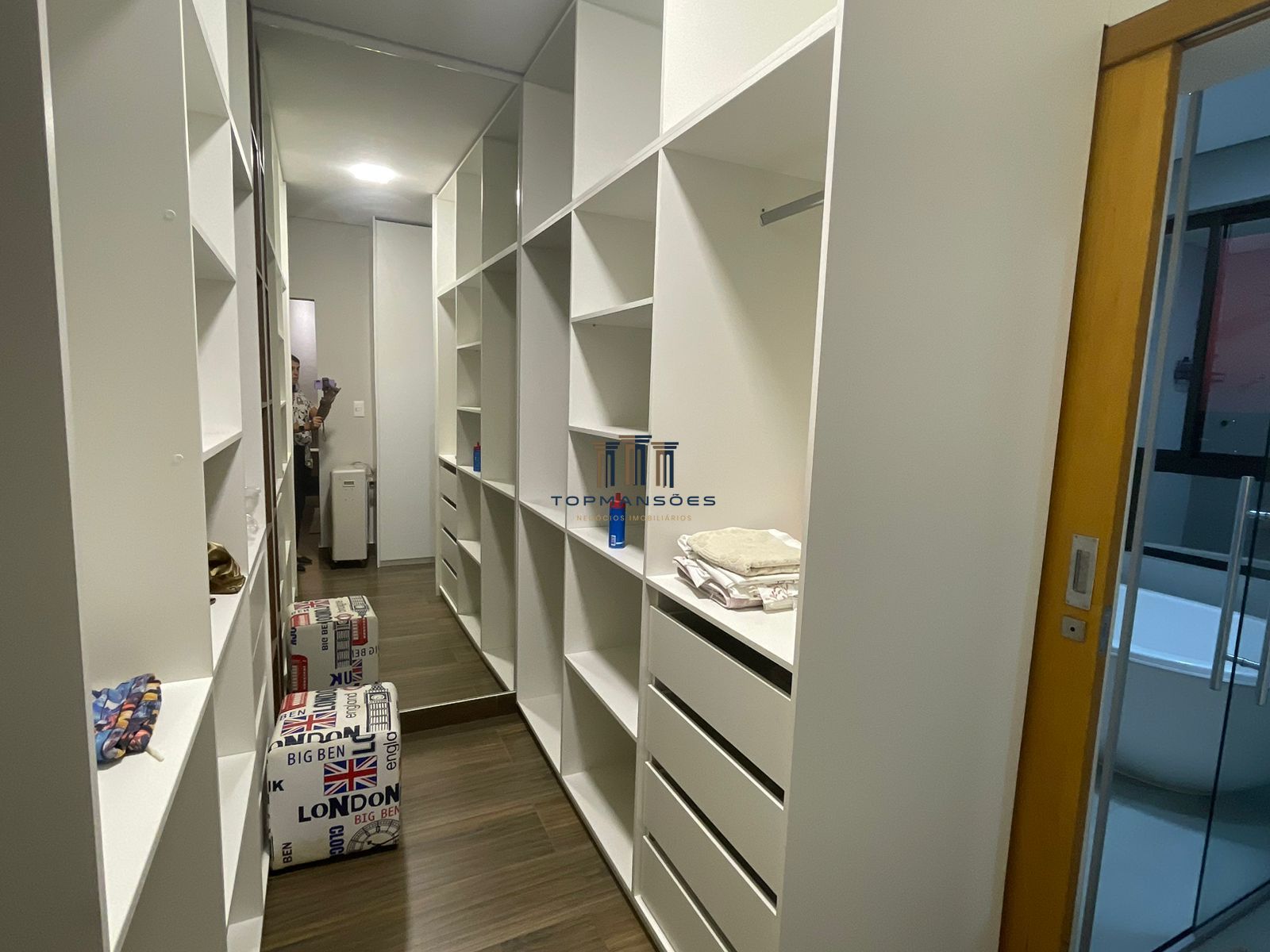 Casa de Condomínio para alugar com 4 quartos, 320m² - Foto 36