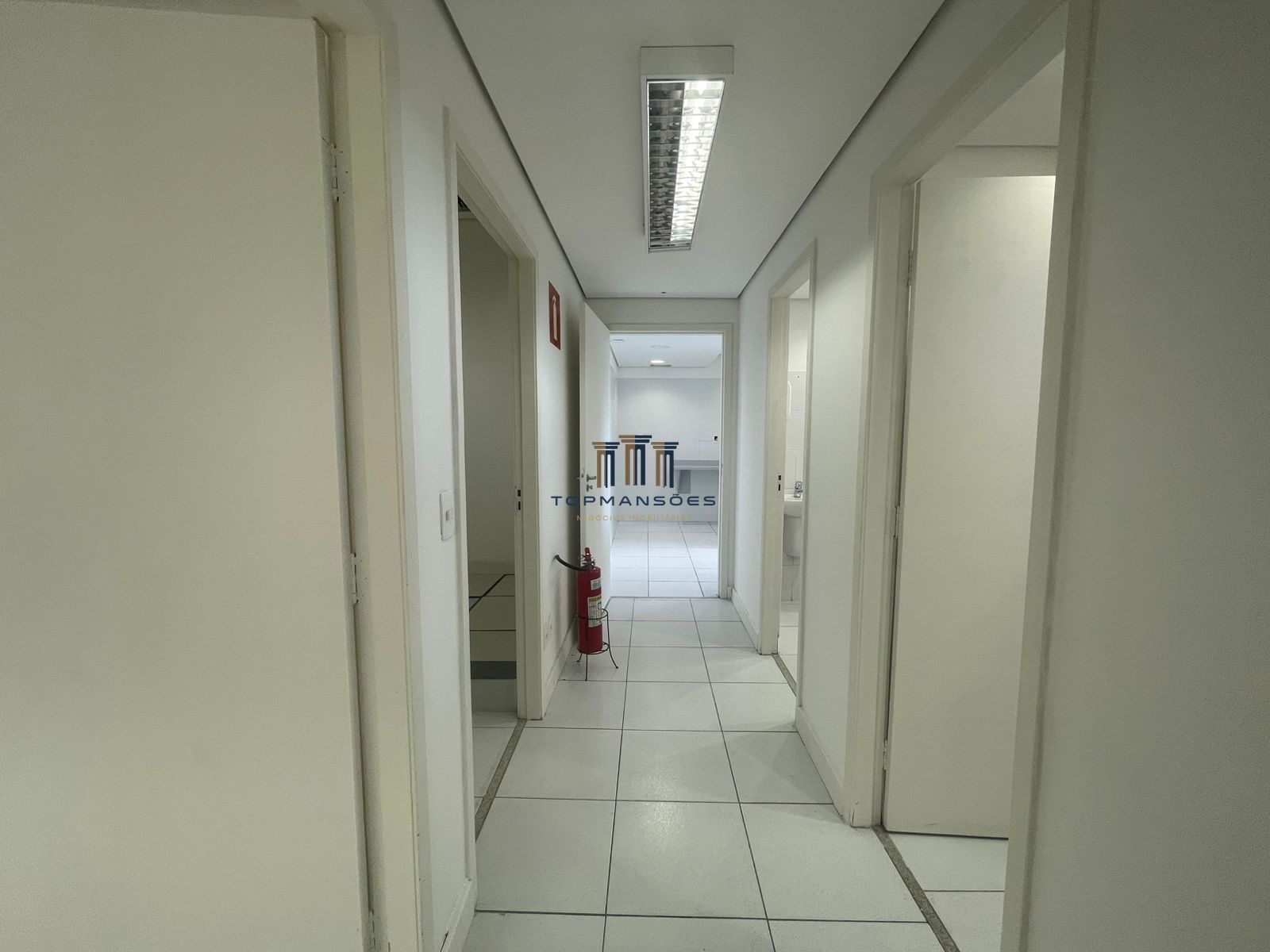 Loja/andar com 400m2 na melhor localização comercial da Pampulha!!!