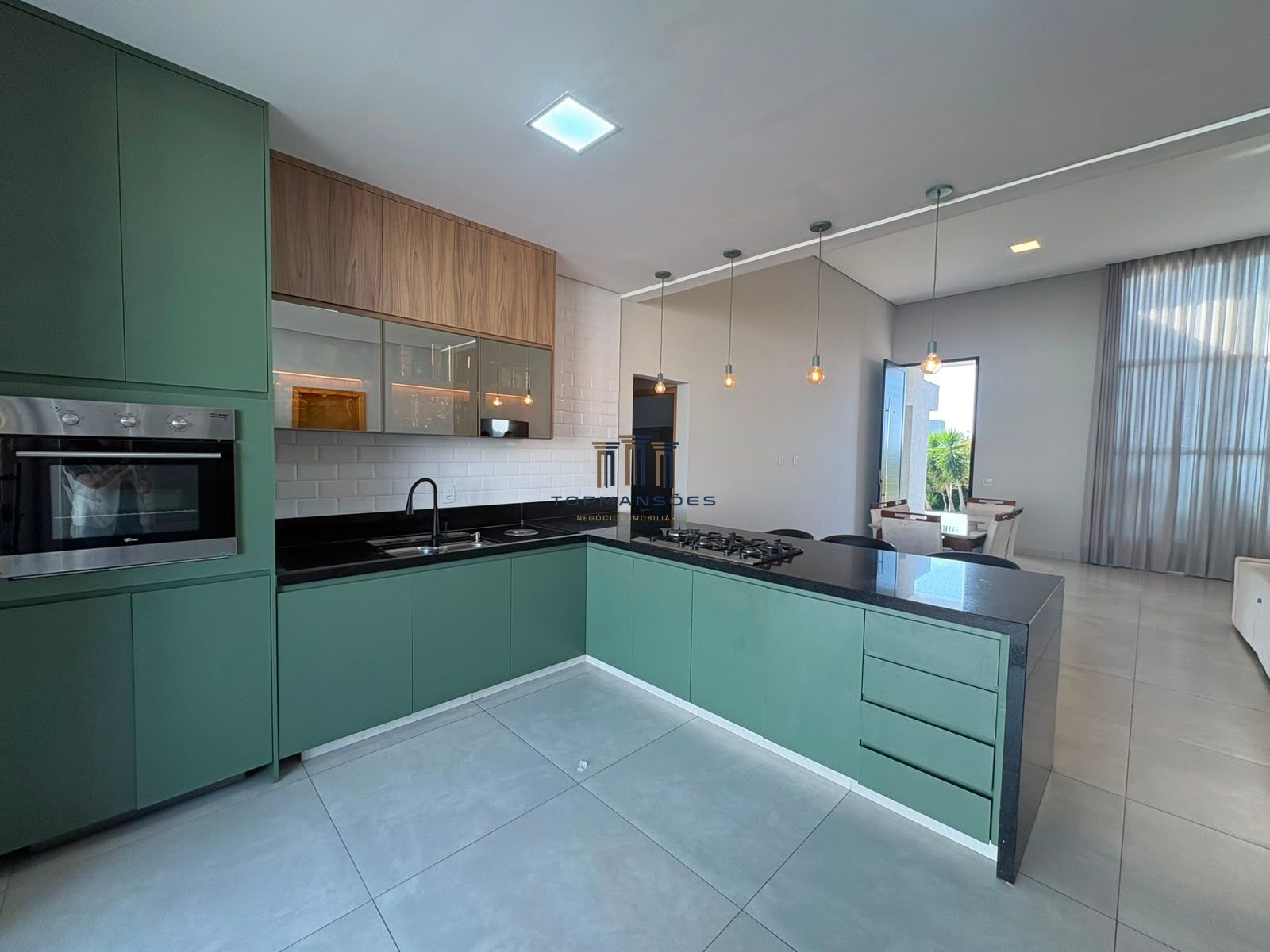Linda casa linear, moderna 3 quartos condominio villas park