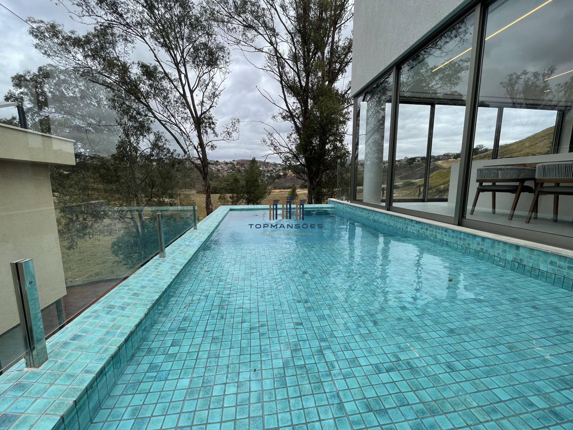 Casa em condomnio para alugar  no Alphaville - Vespasiano, MG. Imveis