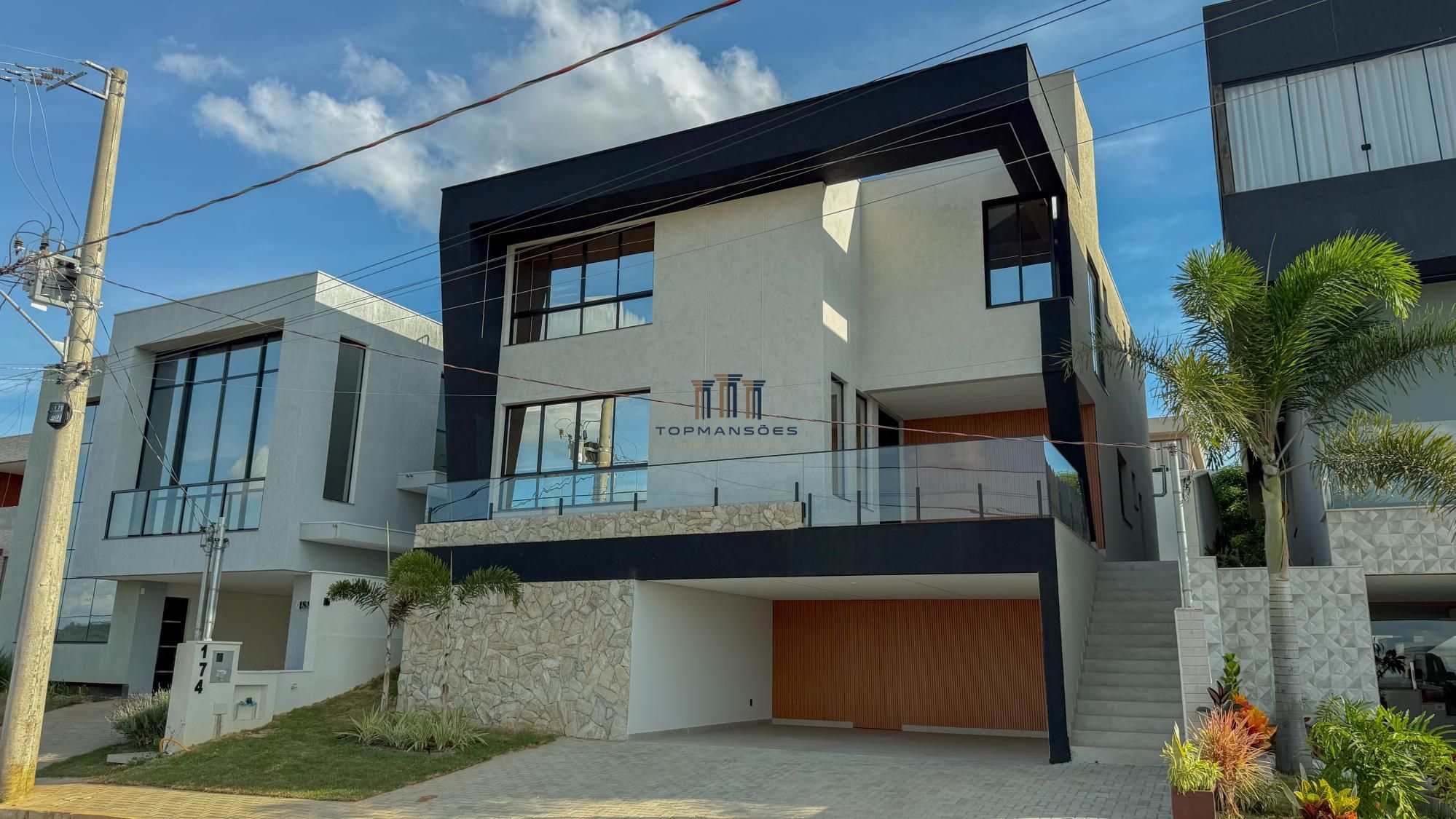 Casa em condomínio com 4 Dormitórios à venda, 405 m² por R$ 2.890.000,00 Casa em condomínio com 4 Dormitórios à venda, 405 m² por R$ 2.890.000,00