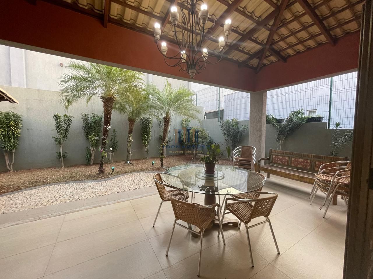 Casa de Condomínio à venda com 4 quartos, 260m² - Foto 13