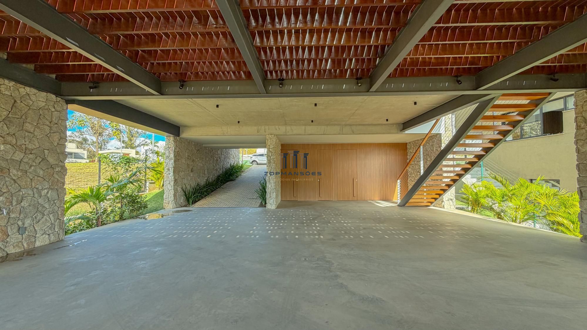Casa alto padrão nova mobiliada,4 suites piscina,vista defin