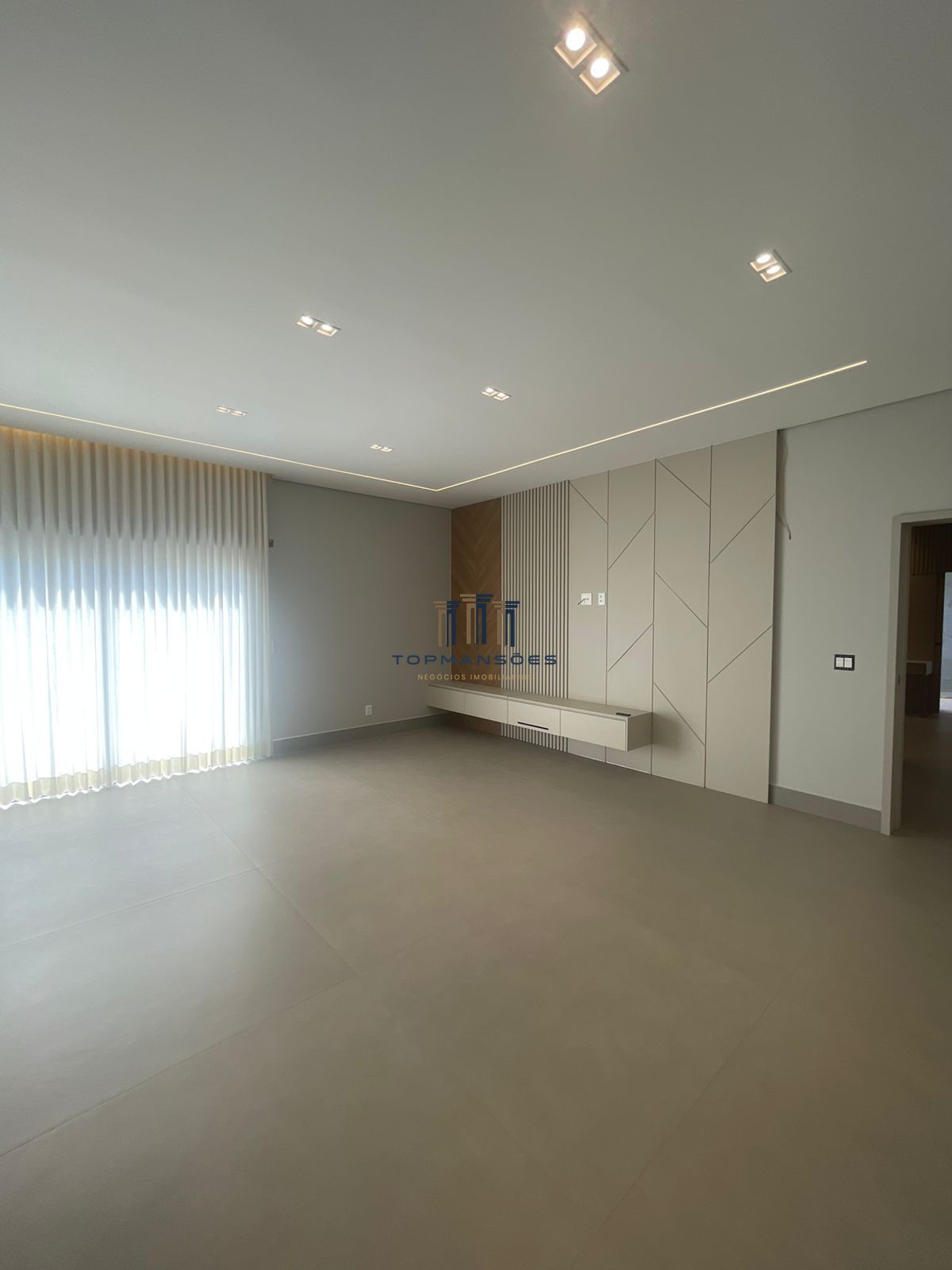 Casa de Alto Padrão 4 quartos com piscina e gourmet 583m3/ Alphaville Vespasiano