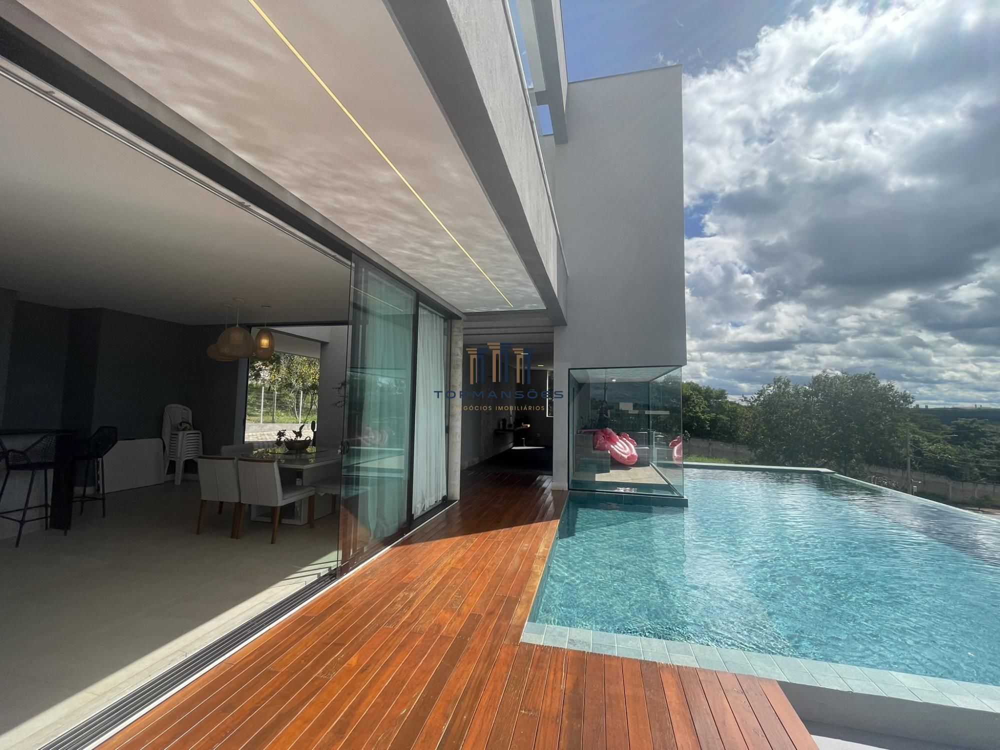 Casa espetacular mirante do fidalgo 4 suites piscina e sauna